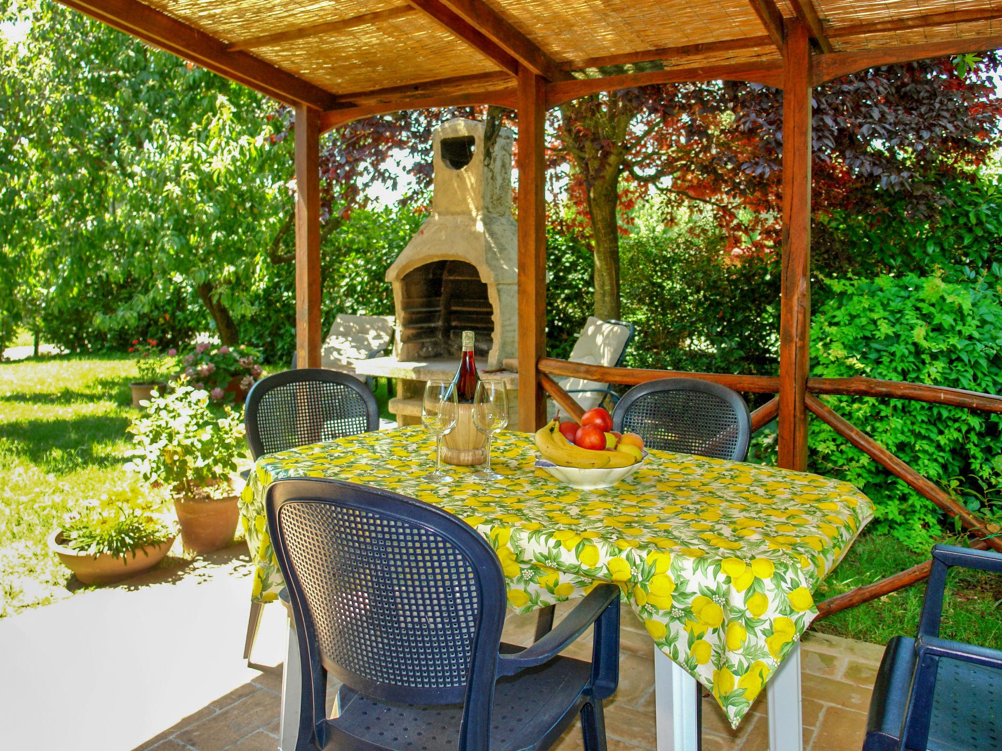Photo 46 - 6 bedroom House in Castellina in Chianti with private pool and garden