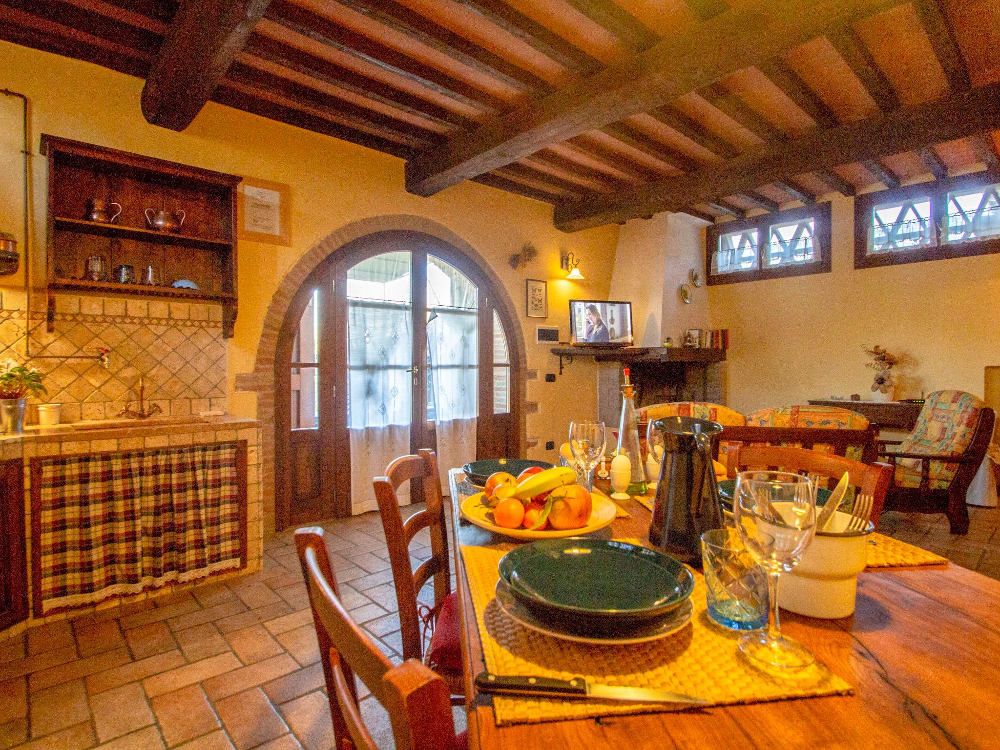 Photo 14 - 6 bedroom House in Castellina in Chianti with private pool and garden