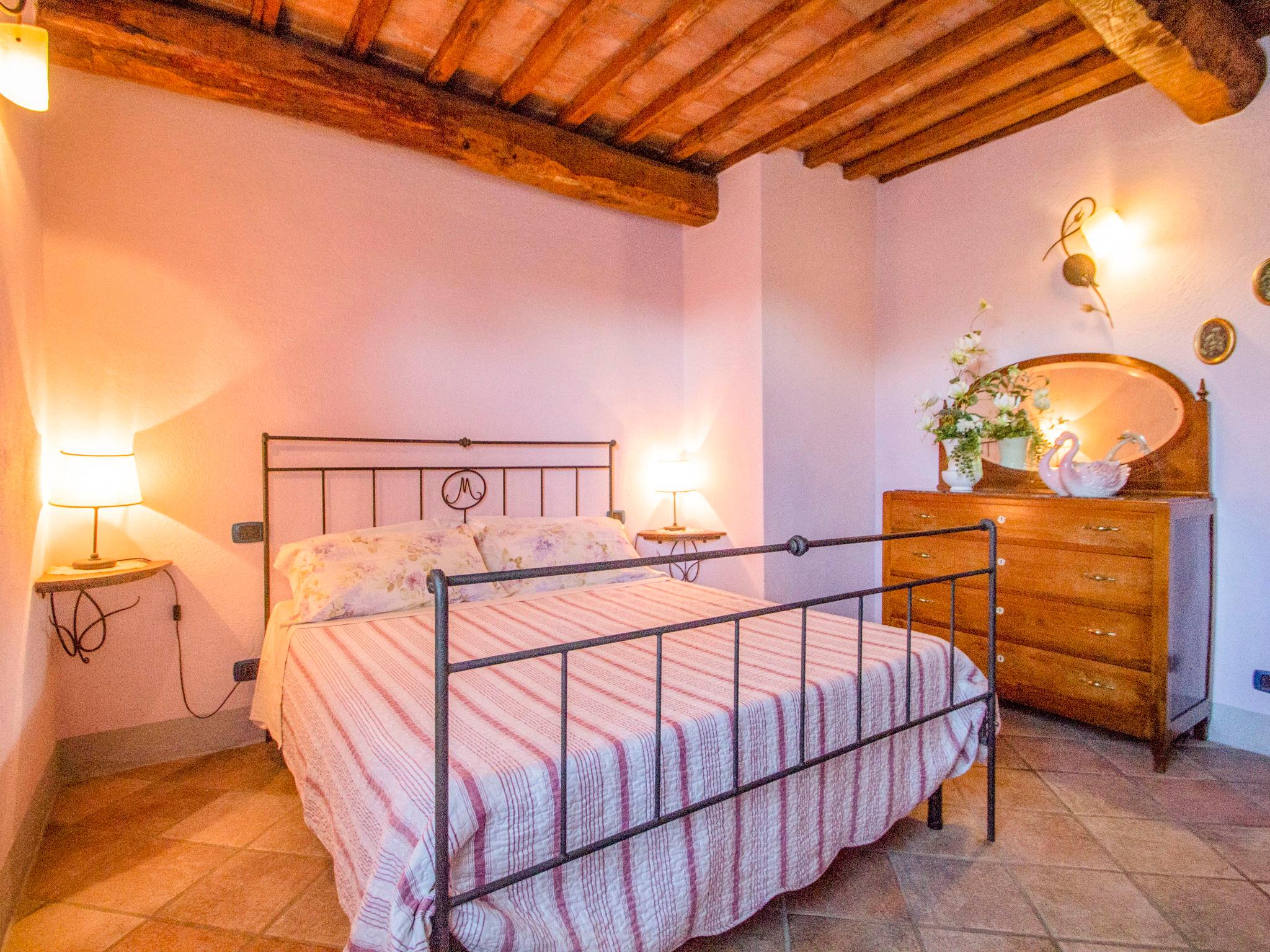 Photo 40 - 6 bedroom House in Castellina in Chianti with private pool and garden