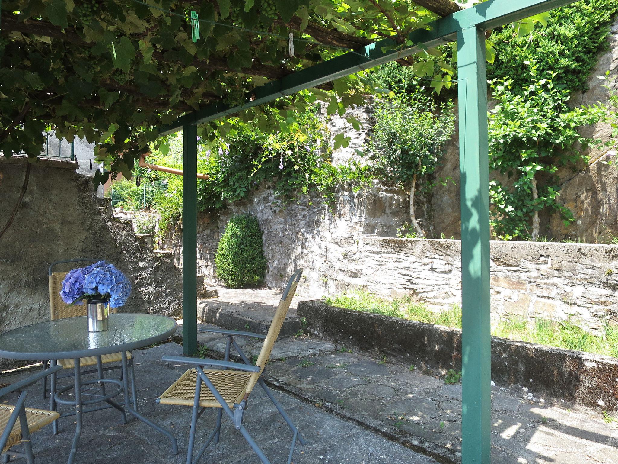 Photo 3 - Maison de 2 chambres à Trarego Viggiona avec terrasse et vues sur la montagne