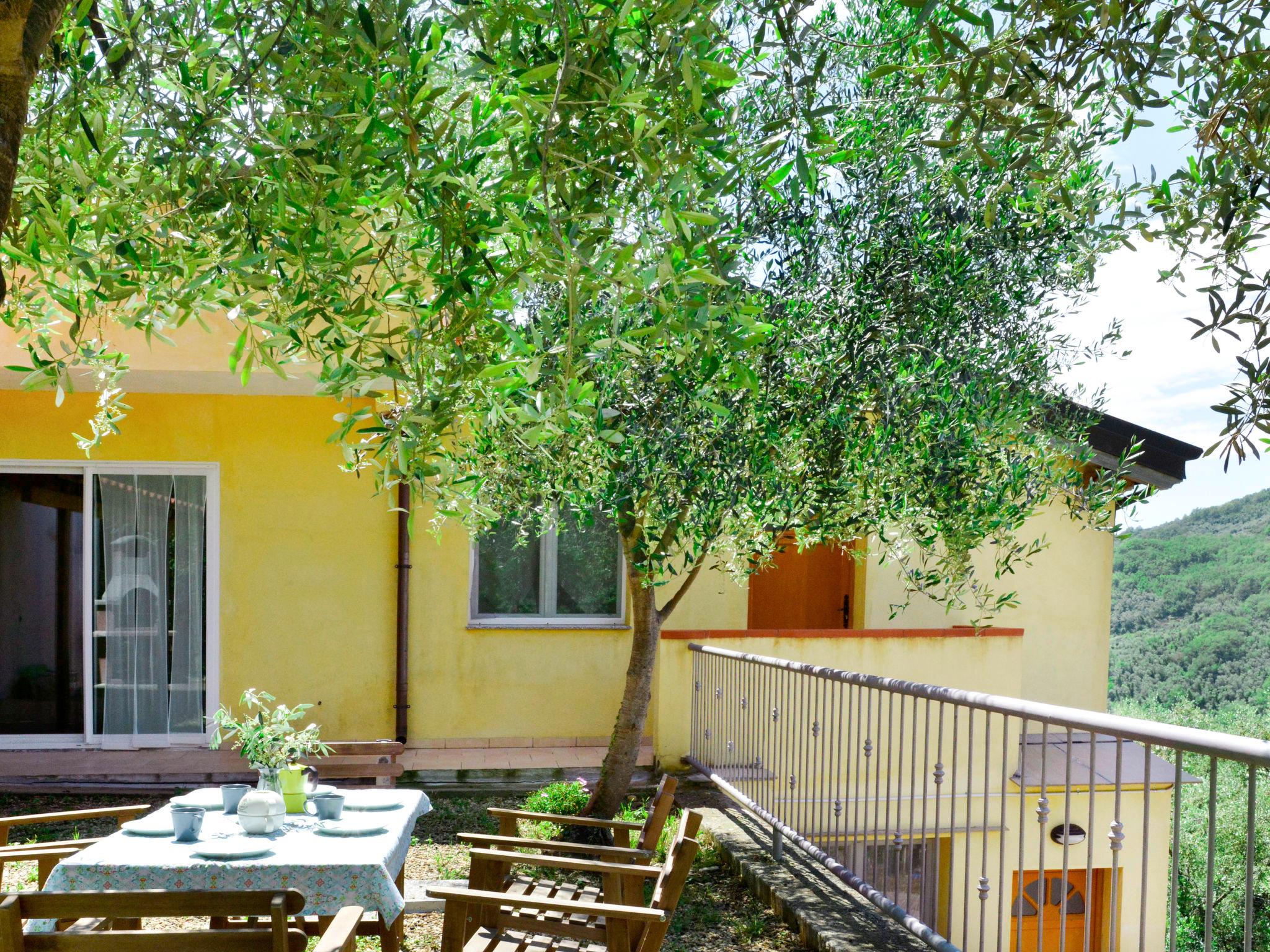 Foto 3 - Appartamento con 2 camere da letto a Prelà con piscina e giardino
