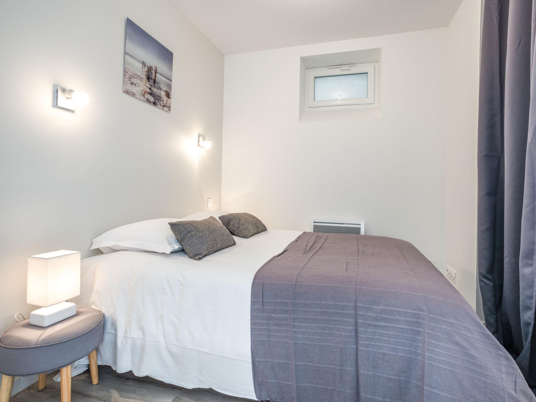 Foto 14 - Appartamento con 2 camere da letto a Quiberon con vista mare