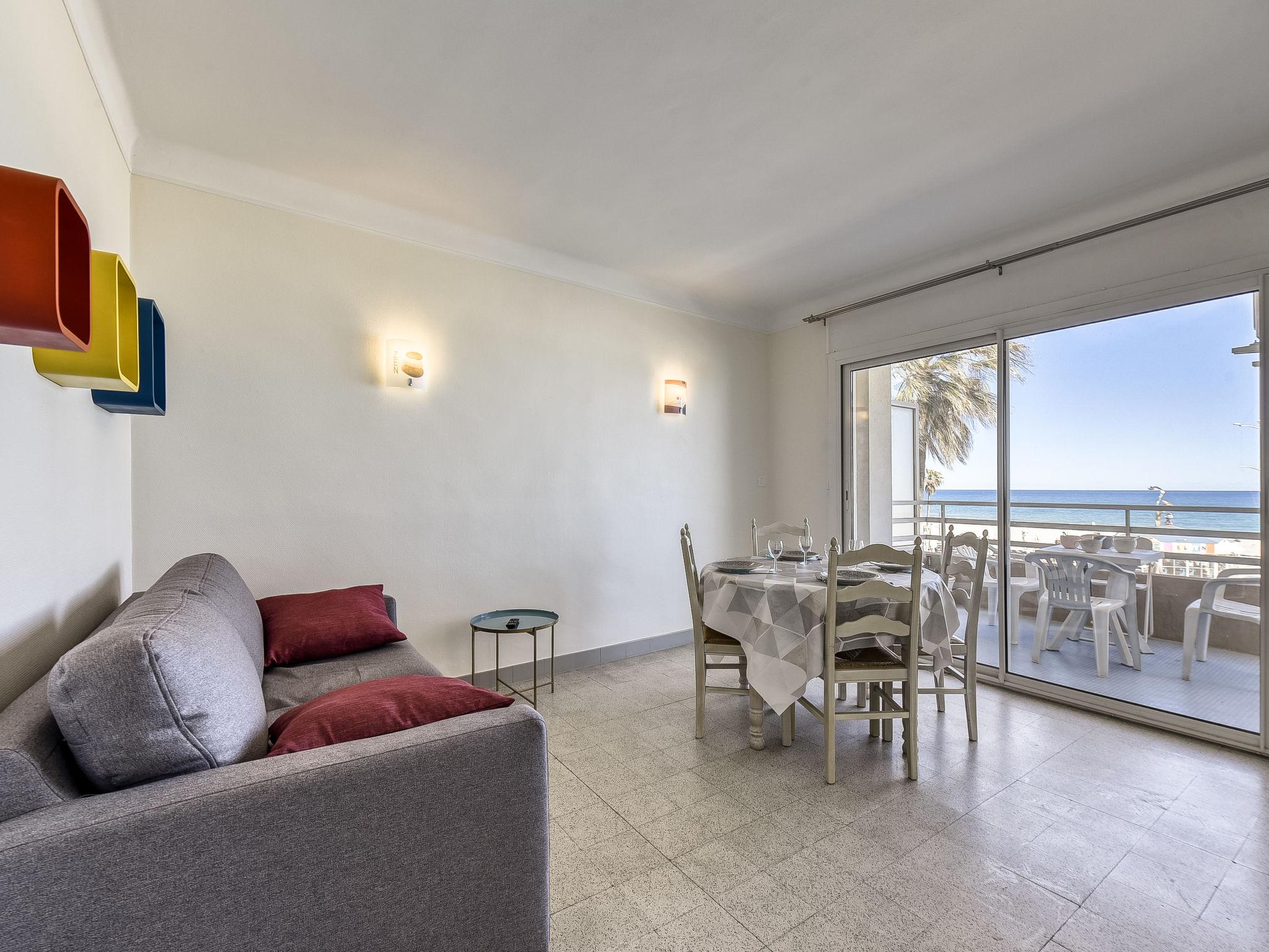 Foto 6 - Appartamento con 1 camera da letto a Canet-en-Roussillon con terrazza e vista mare