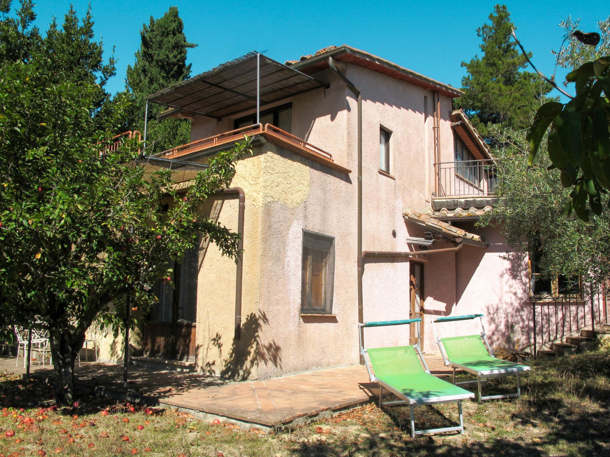 Foto 7 - Appartamento con 2 camere da letto a San Gimignano con piscina e giardino