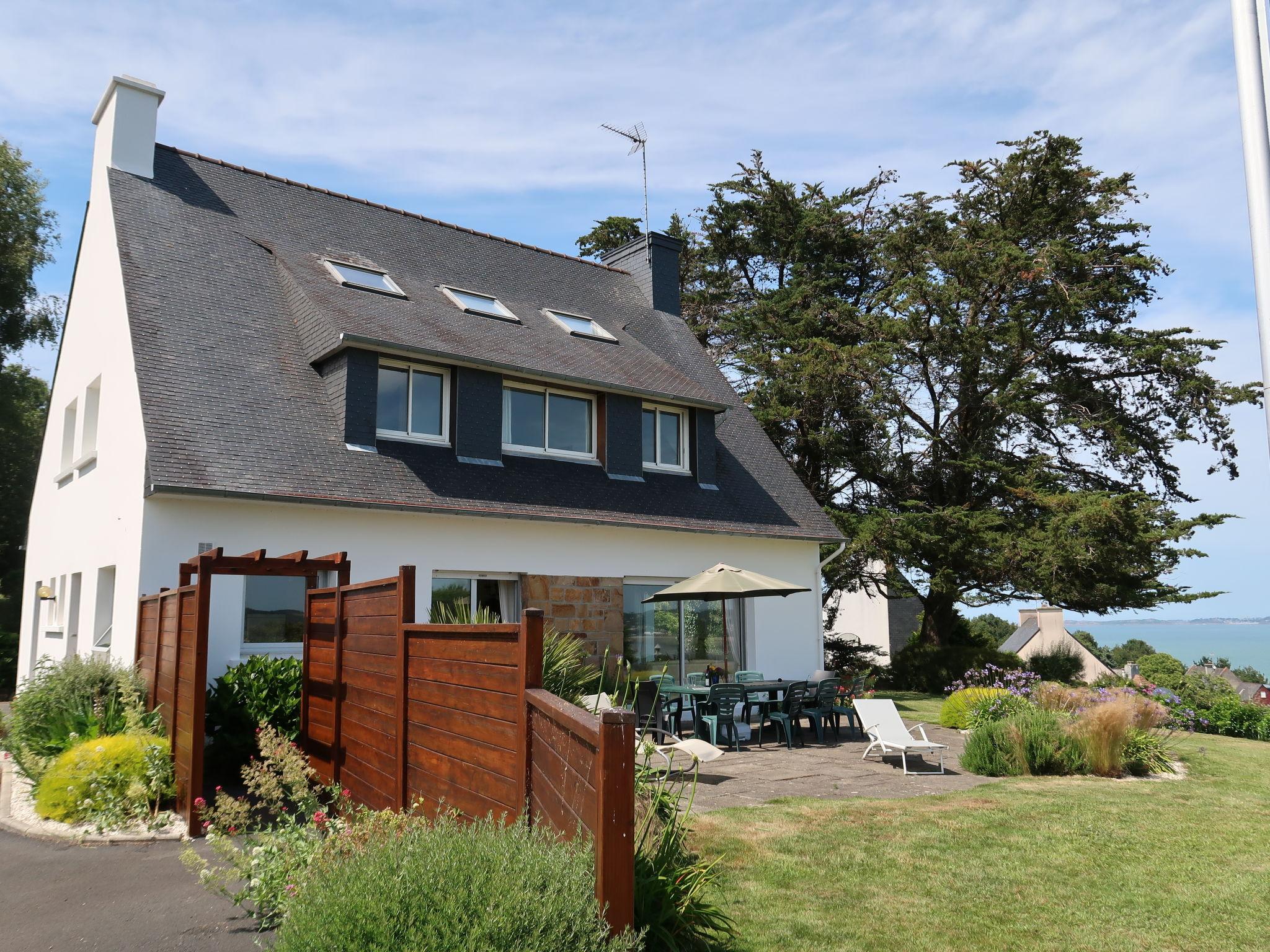 Photo 1 - Maison de 6 chambres à Plestin-les-Grèves avec jardin et terrasse