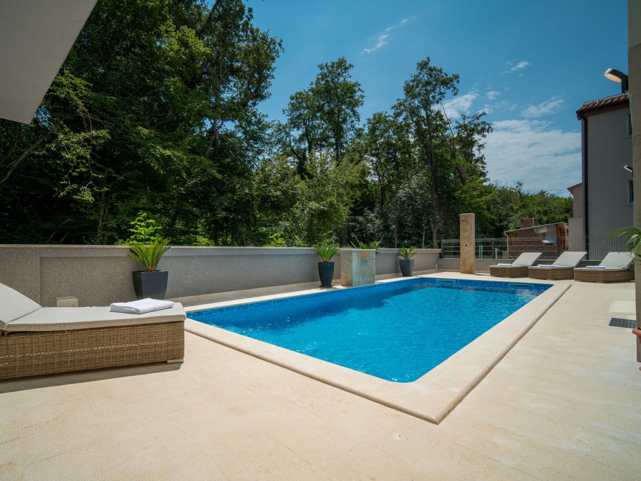 Foto 37 - Casa con 4 camere da letto a Dobrinj con piscina privata e vista mare