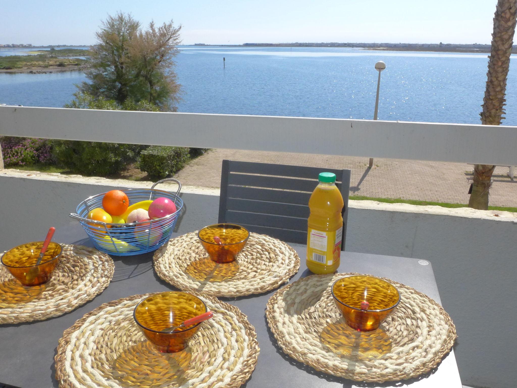 Photo 15 - 1 bedroom Apartment in Gruissan with sea view
