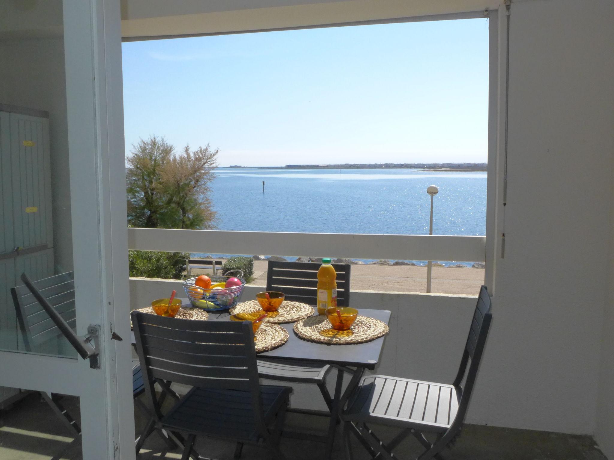 Photo 14 - 1 bedroom Apartment in Gruissan with sea view