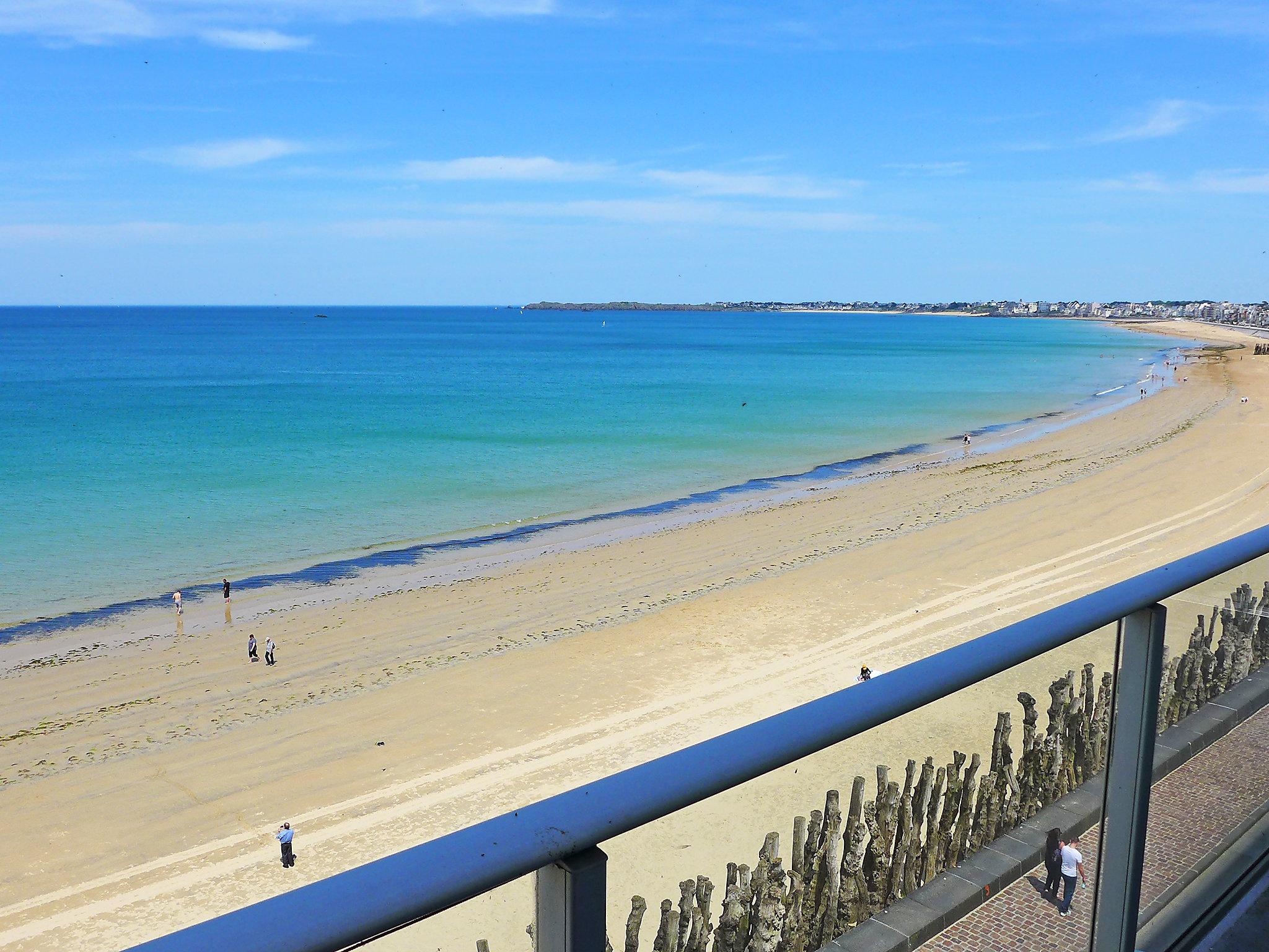Photo 21 - 3 bedroom Apartment in Saint-Malo with sea view