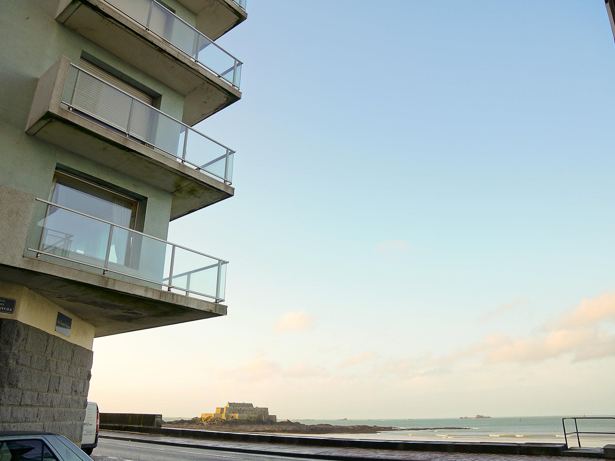 Photo 16 - 3 bedroom Apartment in Saint-Malo with sea view