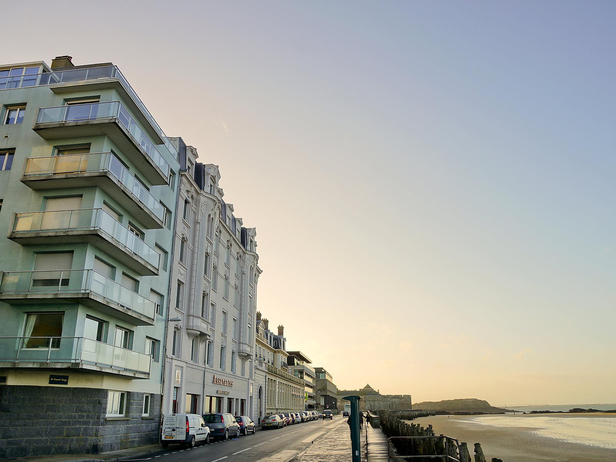 Foto 17 - Apartamento de 3 quartos em Saint-Malo com vistas do mar