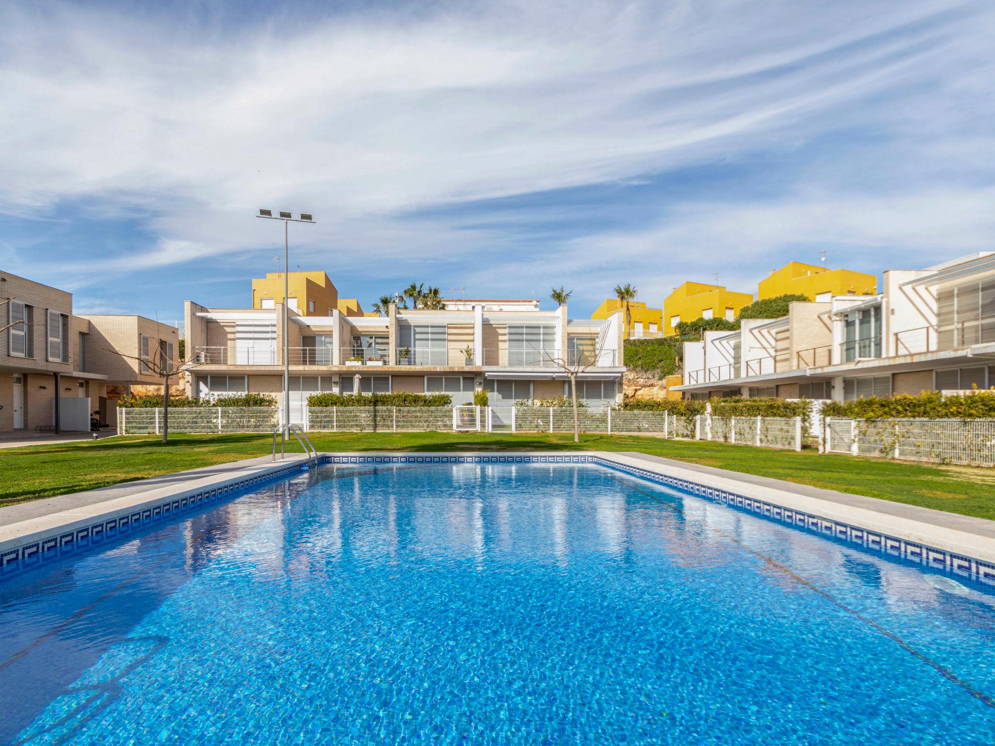 Foto 36 - Casa de 3 habitaciones en l'Ampolla con piscina y vistas al mar