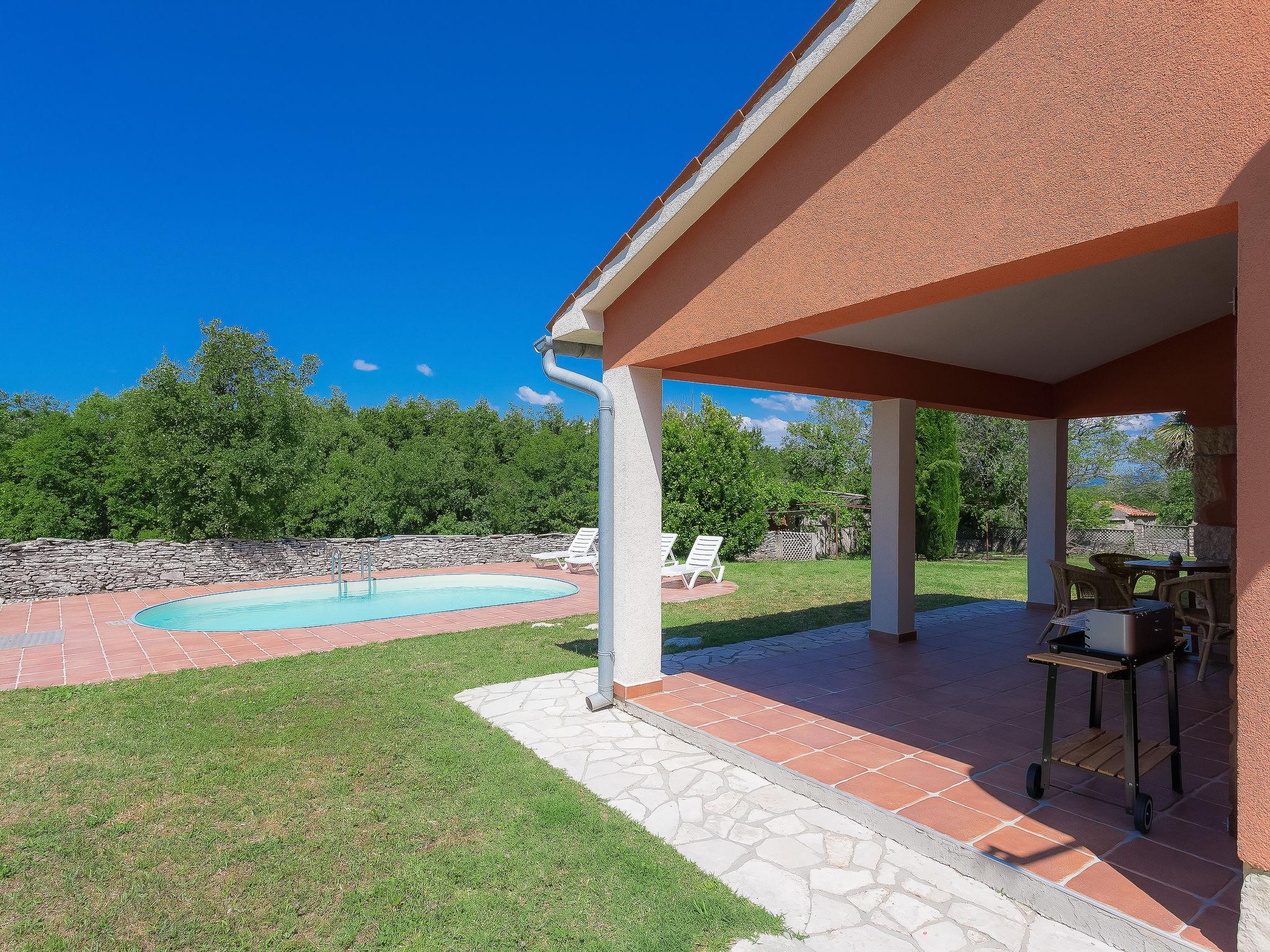 Photo 15 - 2 bedroom House in Raša with private pool and sea view