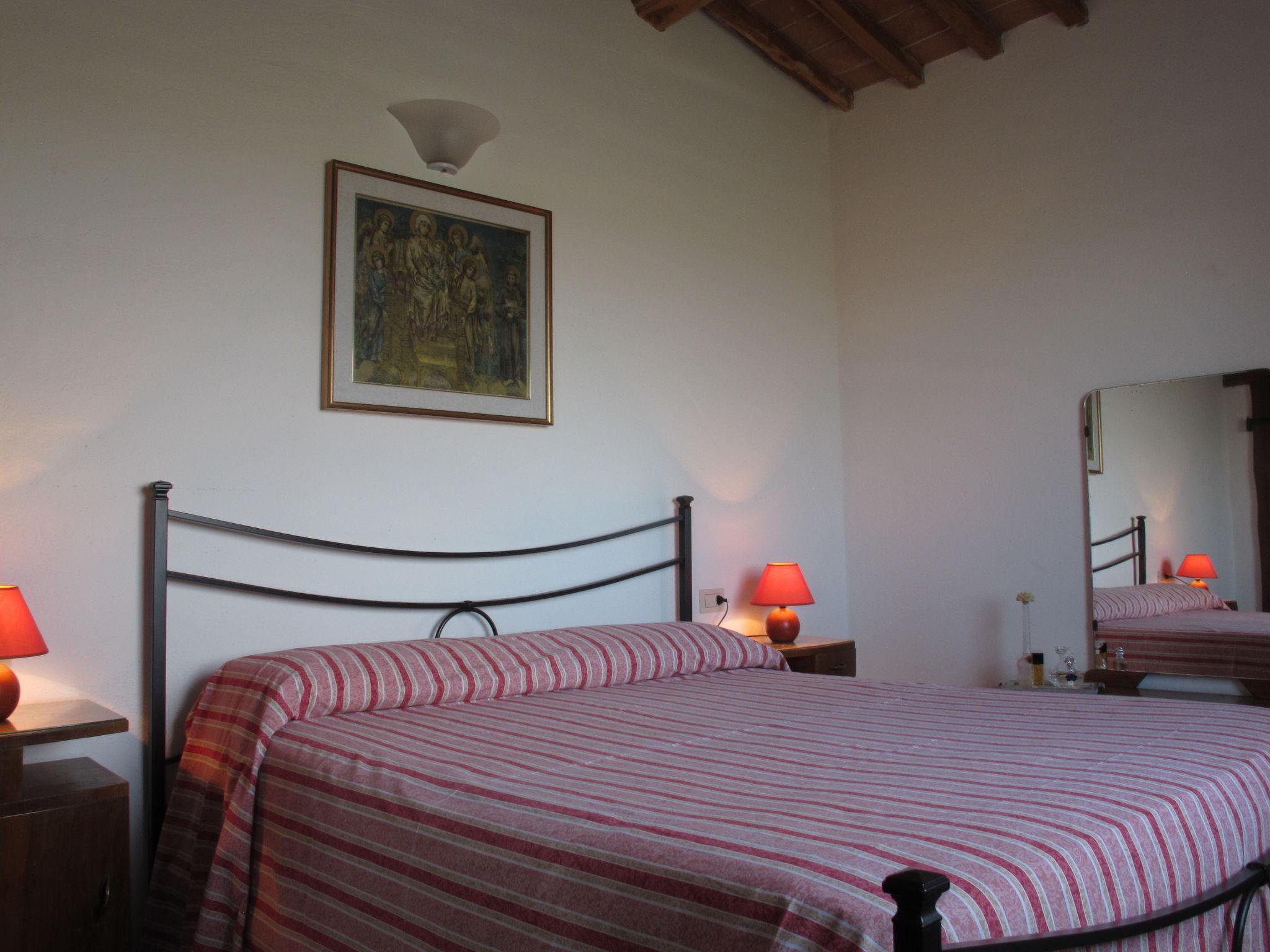 Photo 17 - 2 bedroom Apartment in San Venanzo with swimming pool and garden