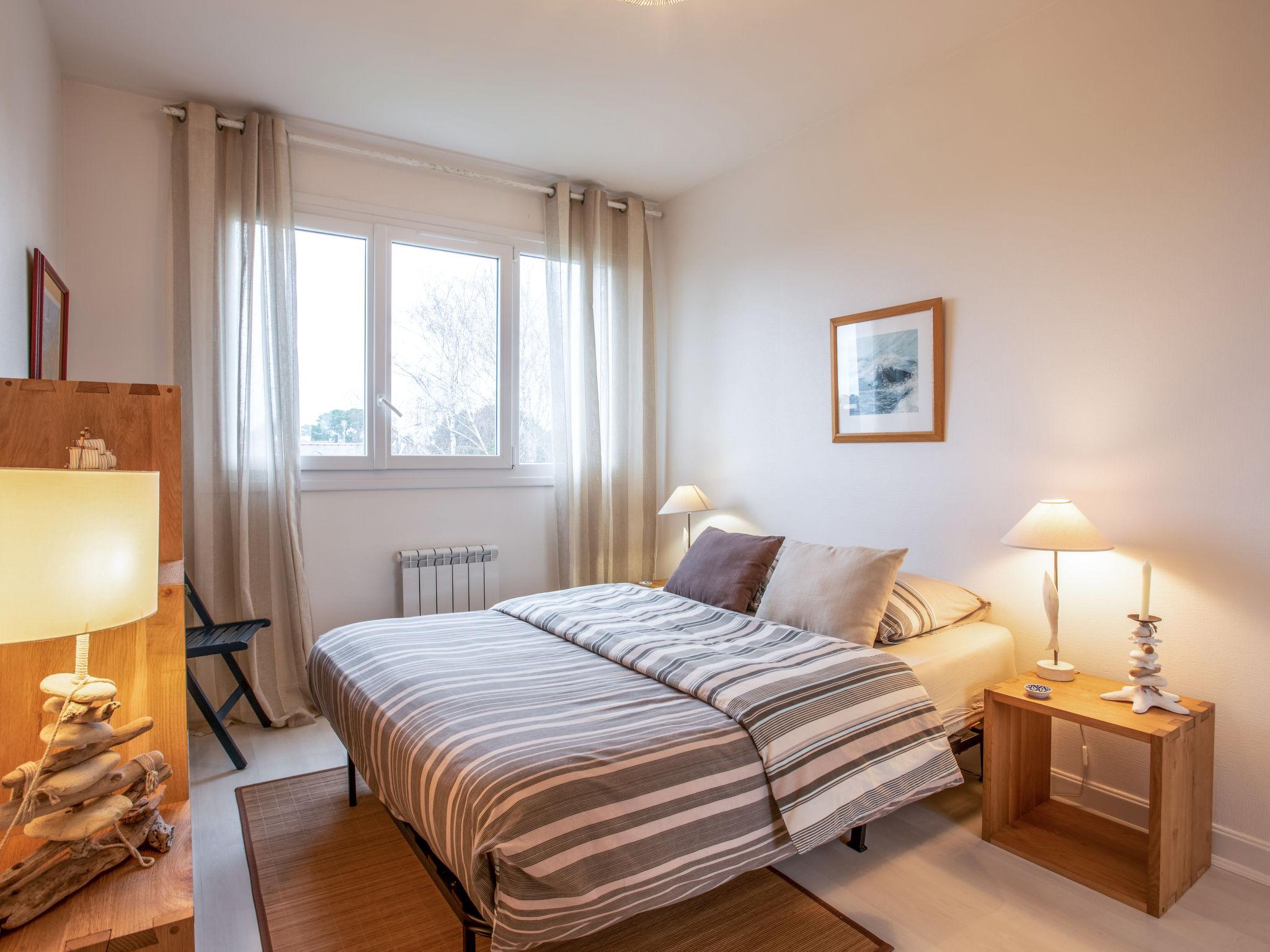 Foto 3 - Appartamento con 2 camere da letto a Carnac con giardino e vista mare