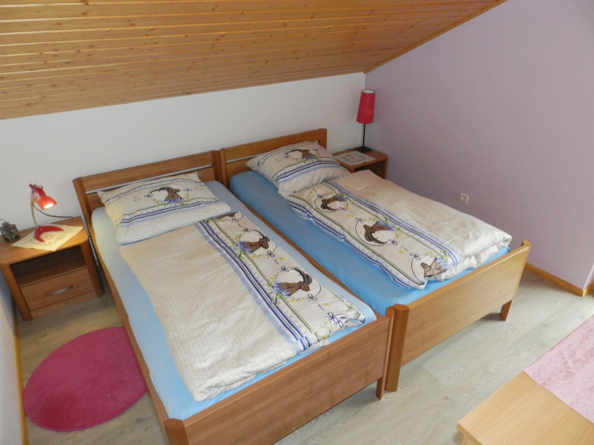 Foto 24 - Appartamento con 4 camere da letto a Zweisimmen