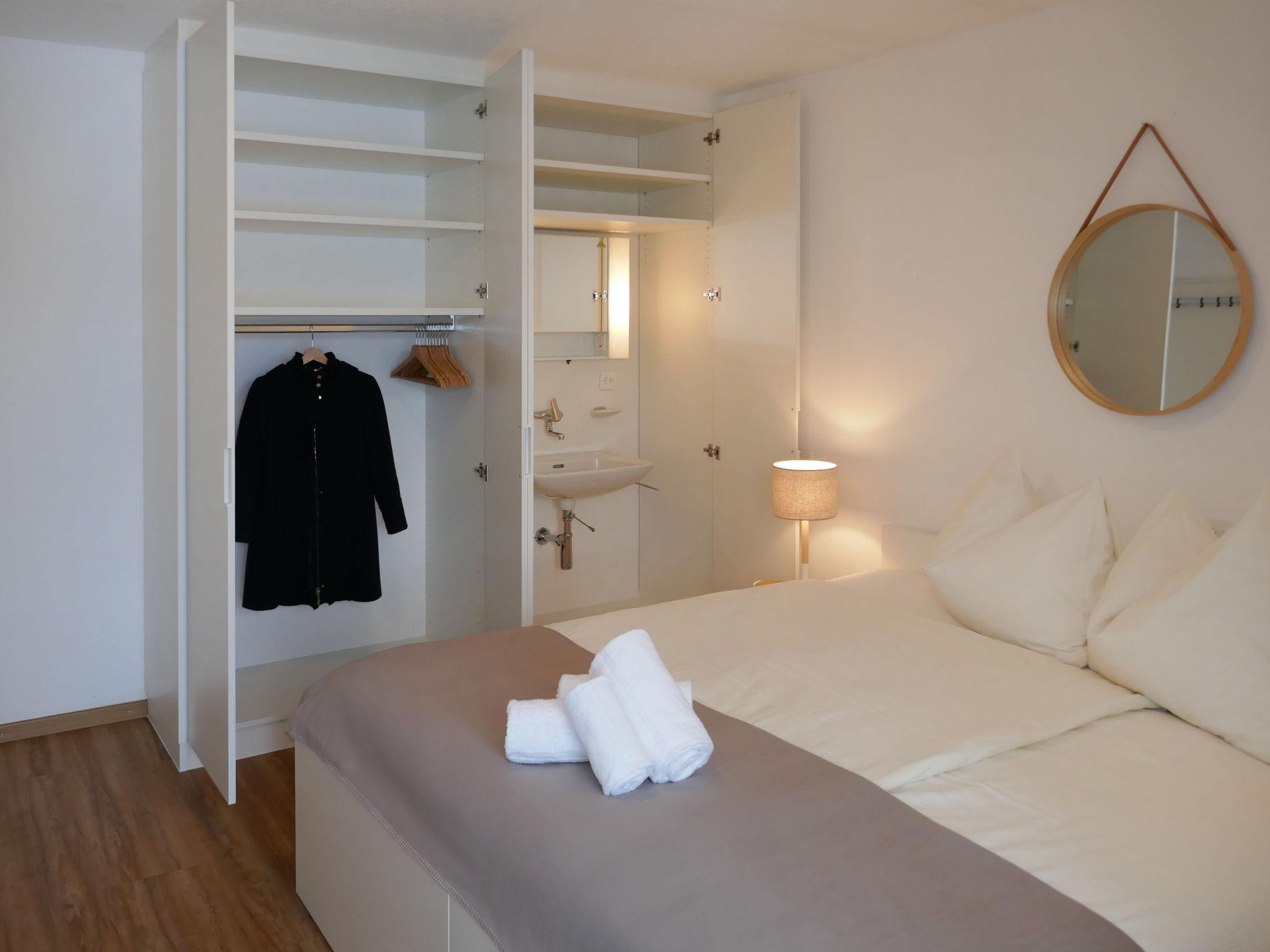 Foto 10 - Apartment mit 3 Schlafzimmern in Sankt Moritz mit blick auf die berge