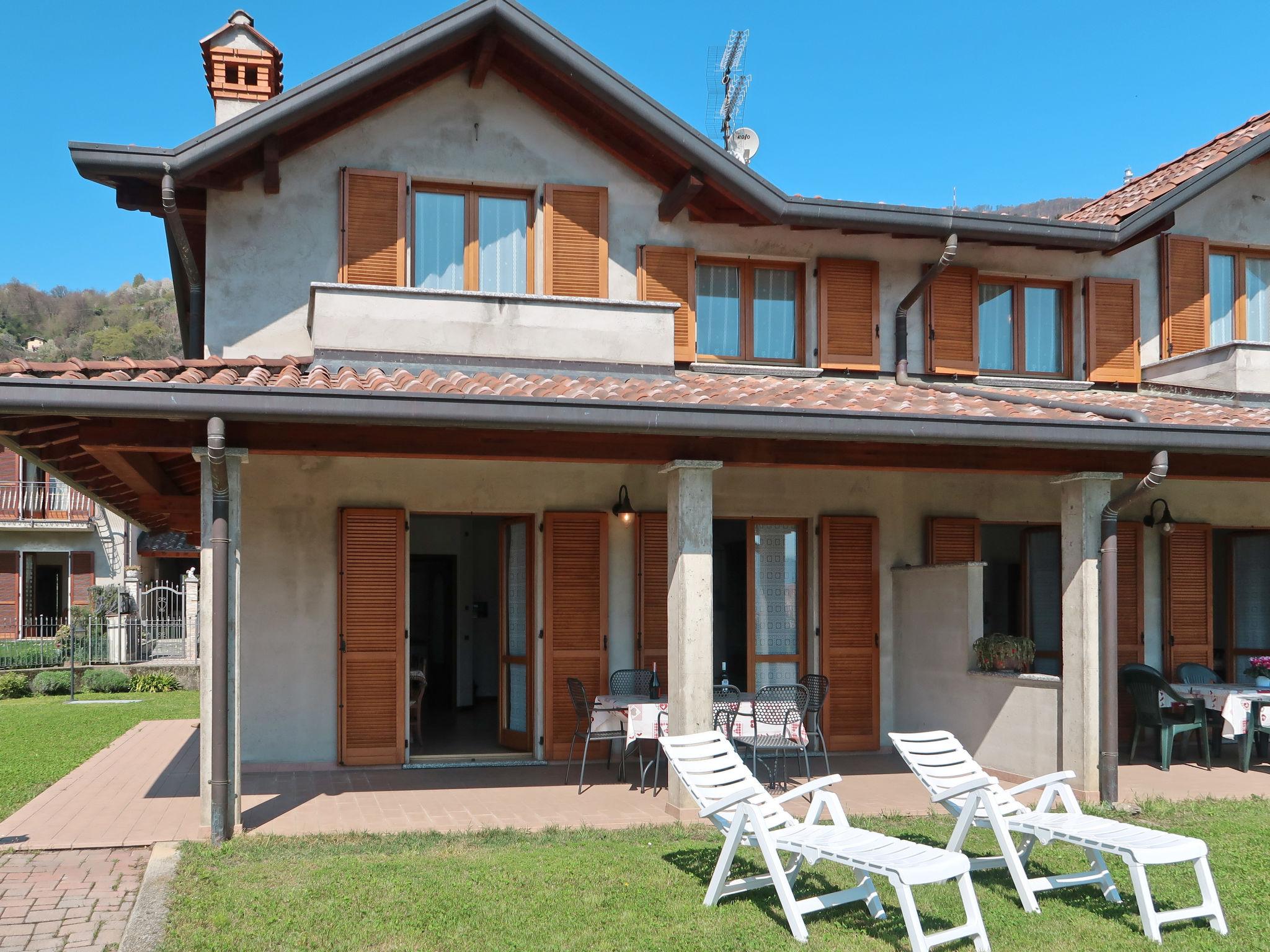 Foto 30 - Casa de 3 quartos em Dongo com terraço e vista para a montanha