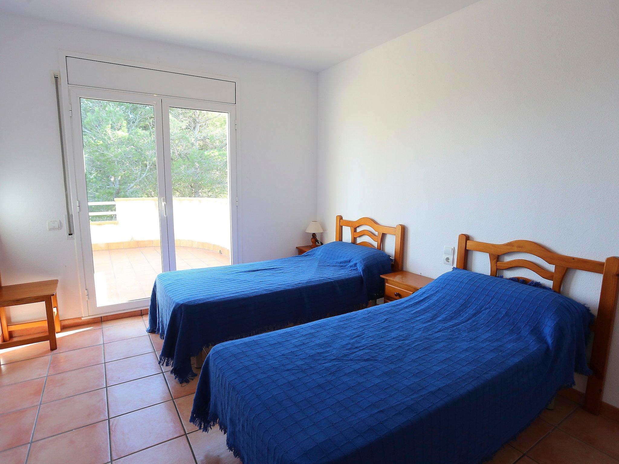 Photo 12 - 8 bedroom House in l'Ametlla de Mar with private pool and sea view