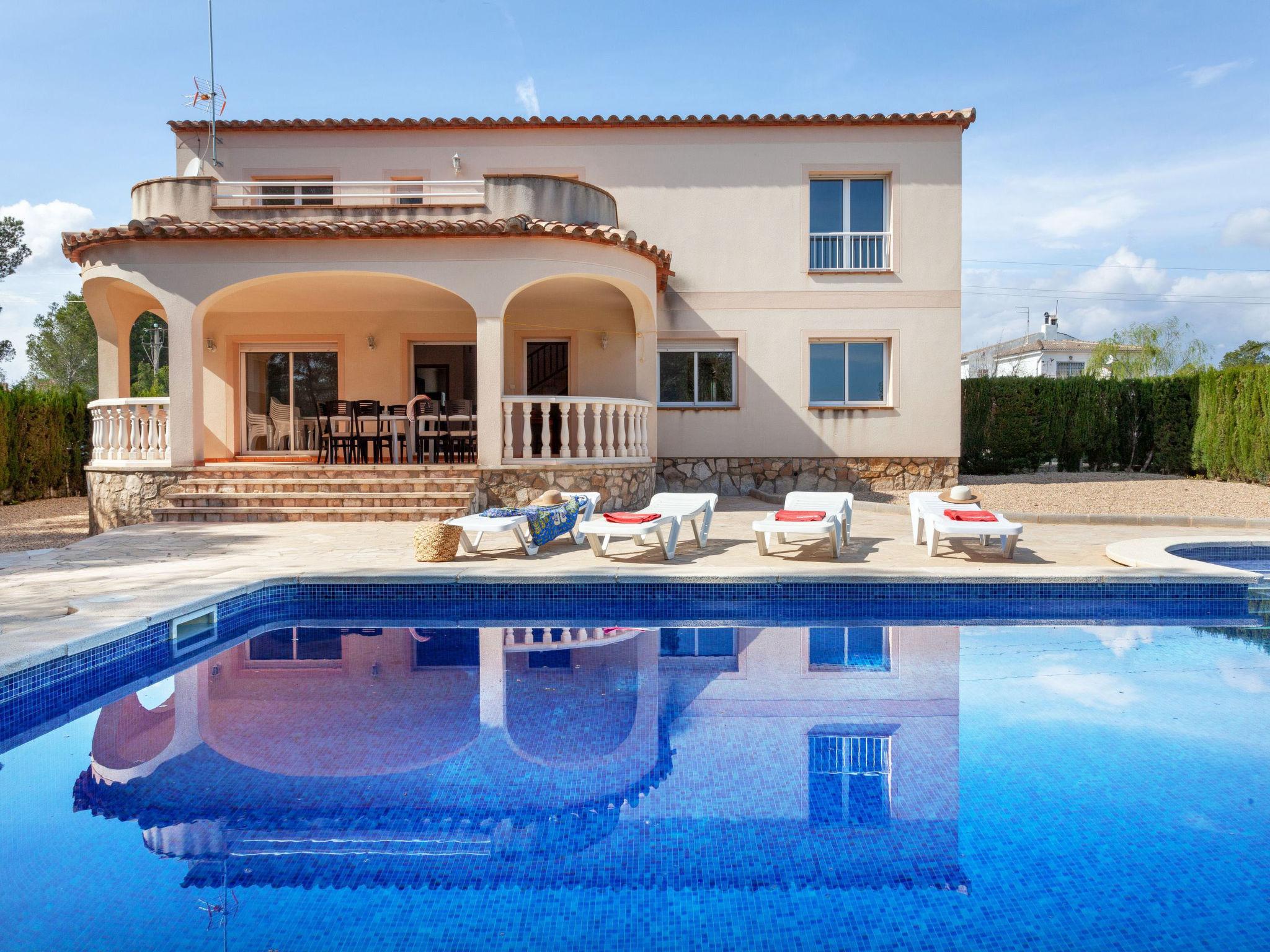 Photo 18 - 8 bedroom House in l'Ametlla de Mar with private pool and sea view