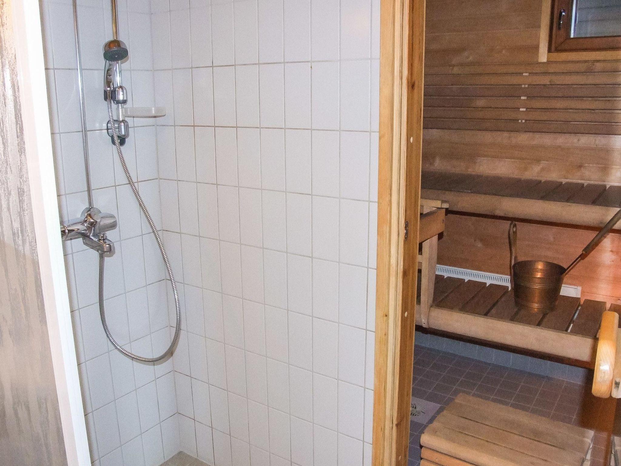 Photo 15 - 1 bedroom House in Kuusamo with sauna and mountain view