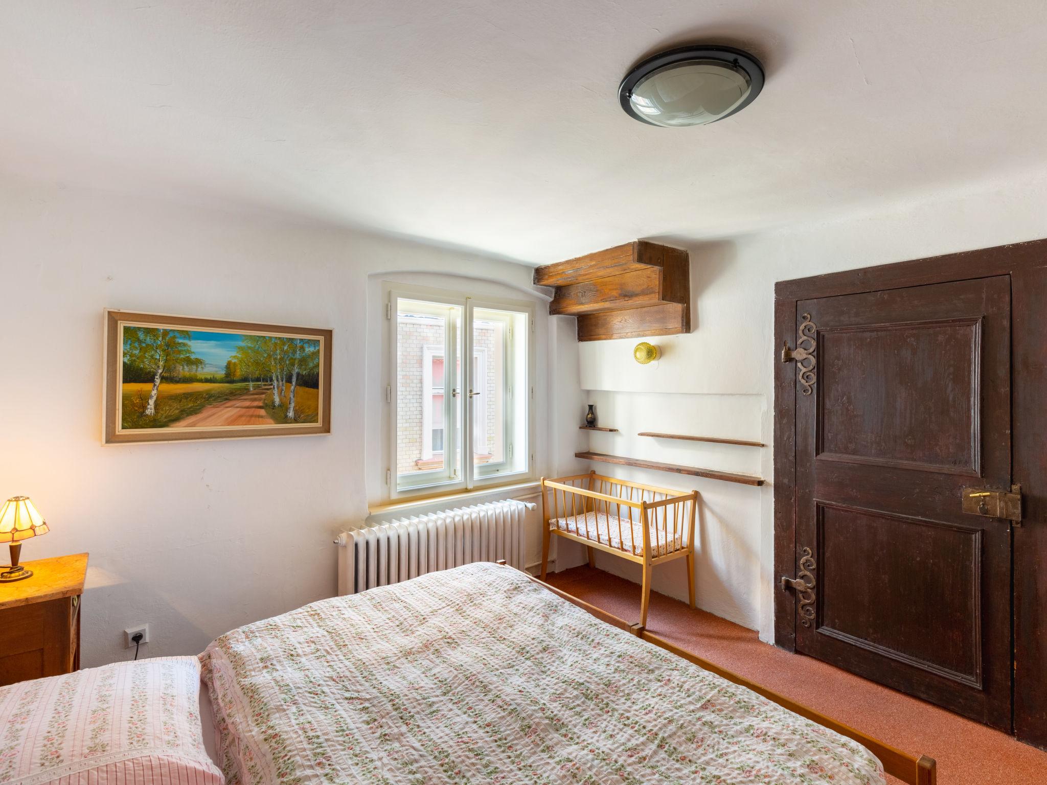 Foto 10 - Appartamento con 3 camere da letto a Praga con terrazza