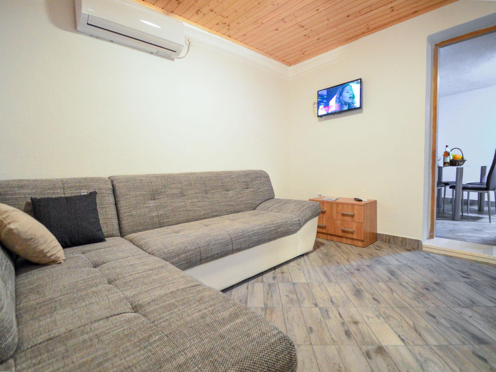 Photo 6 - 1 bedroom House in Rogoznica with terrace