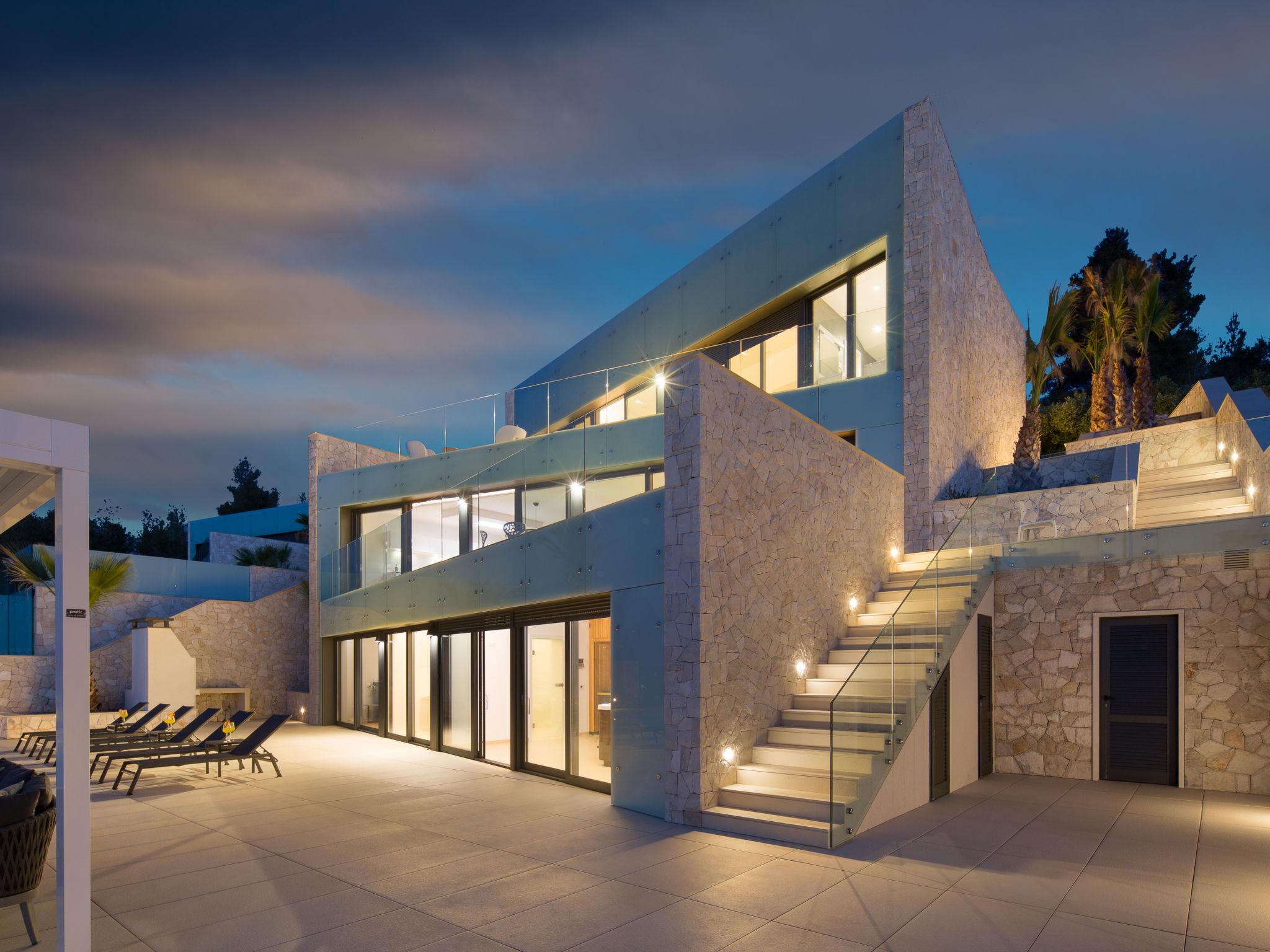 Photo 31 - Maison de 4 chambres à Blato avec piscine privée et terrasse