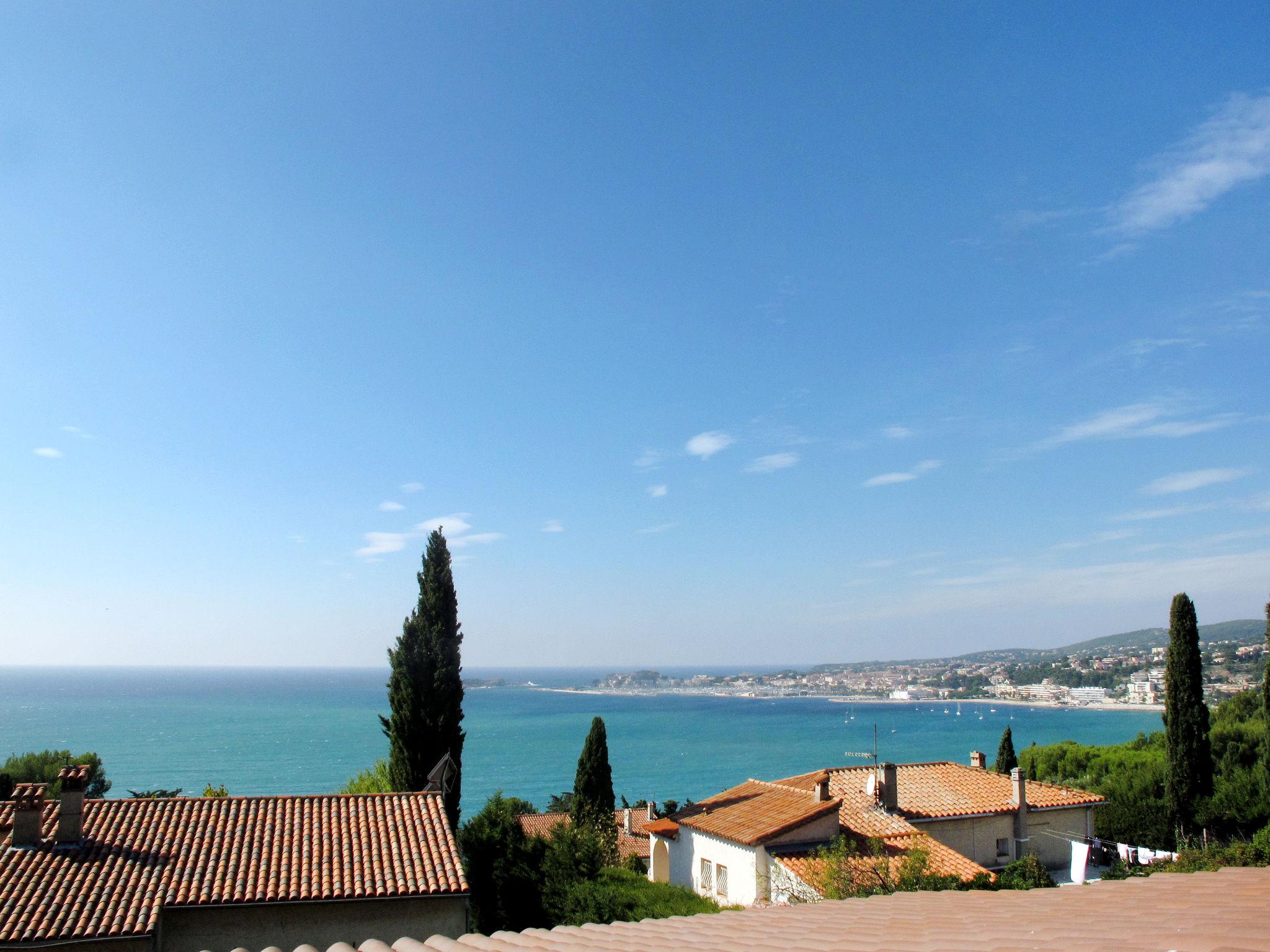 Foto 5 - Haus mit 4 Schlafzimmern in Sanary-sur-Mer mit privater pool und blick aufs meer