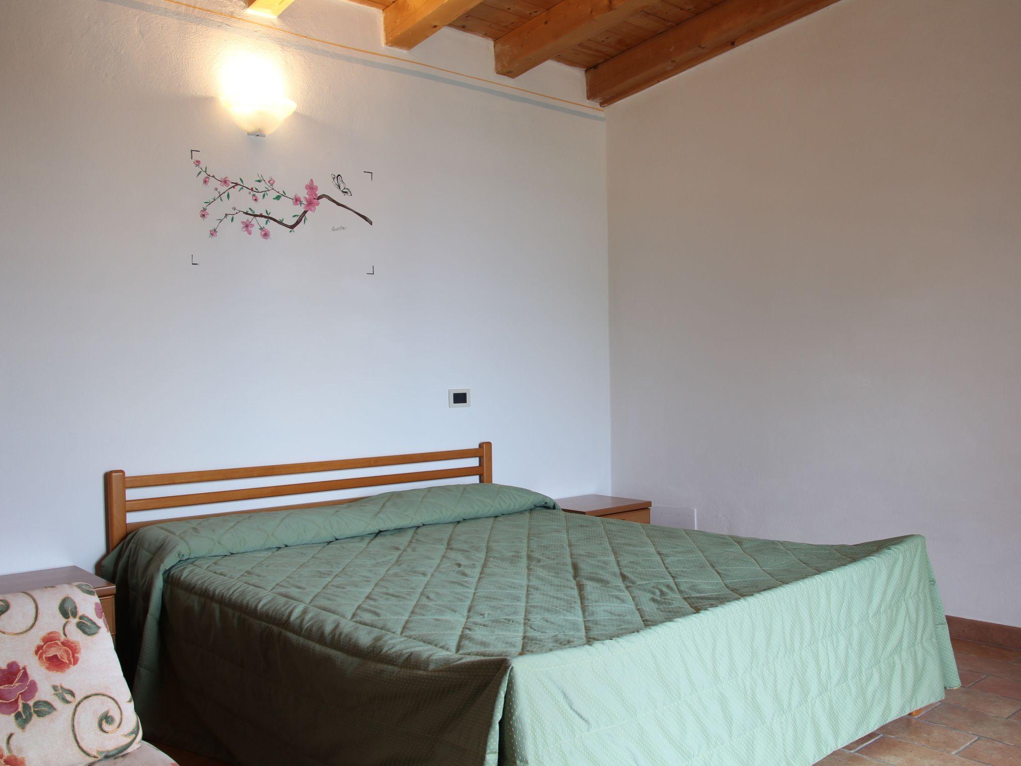 Foto 4 - Apartment mit 1 Schlafzimmer in Tremosine sul Garda mit schwimmbad und blick auf die berge