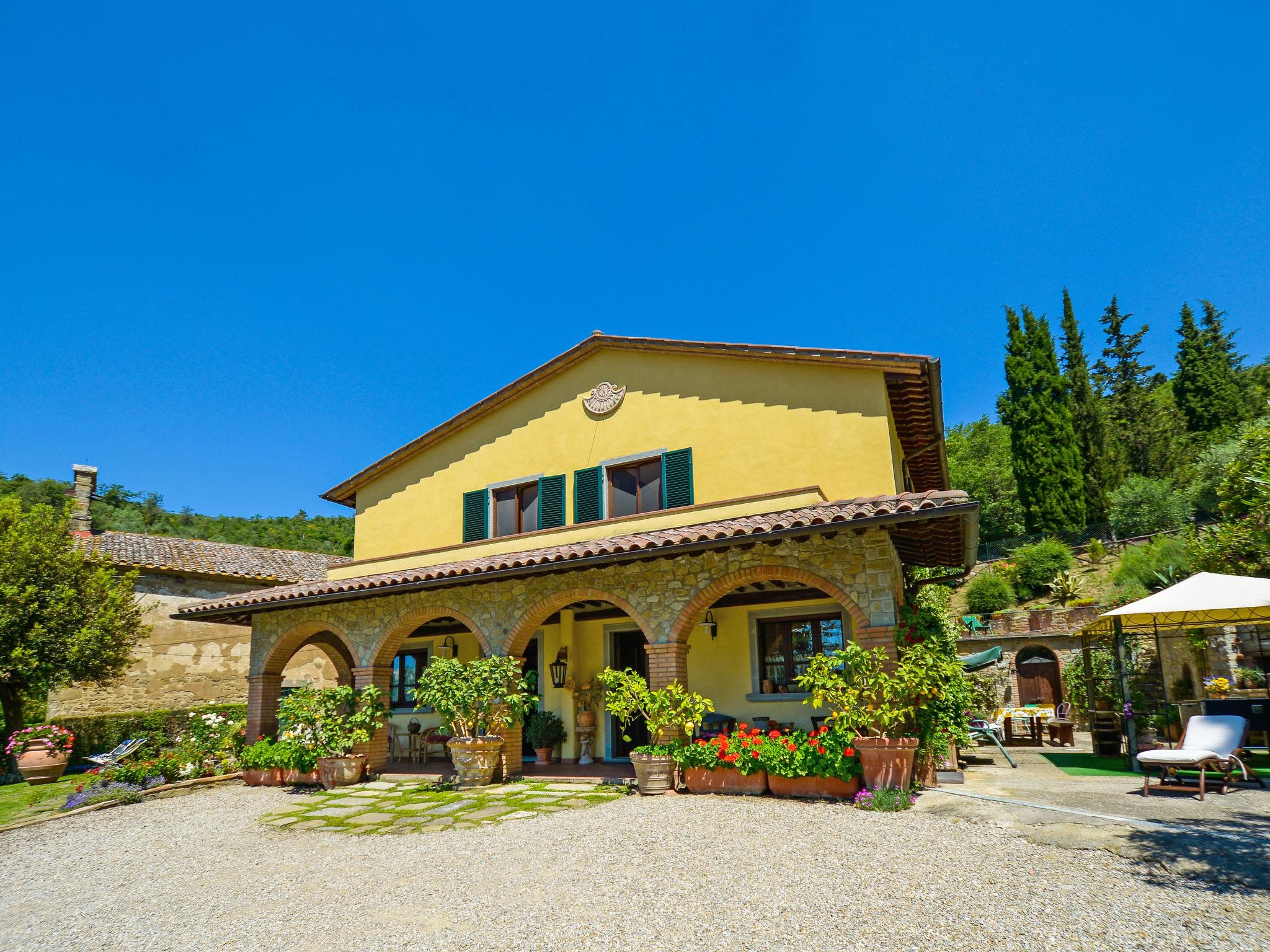 Foto 46 - Casa de 6 habitaciones en Cortona con piscina privada y jardín