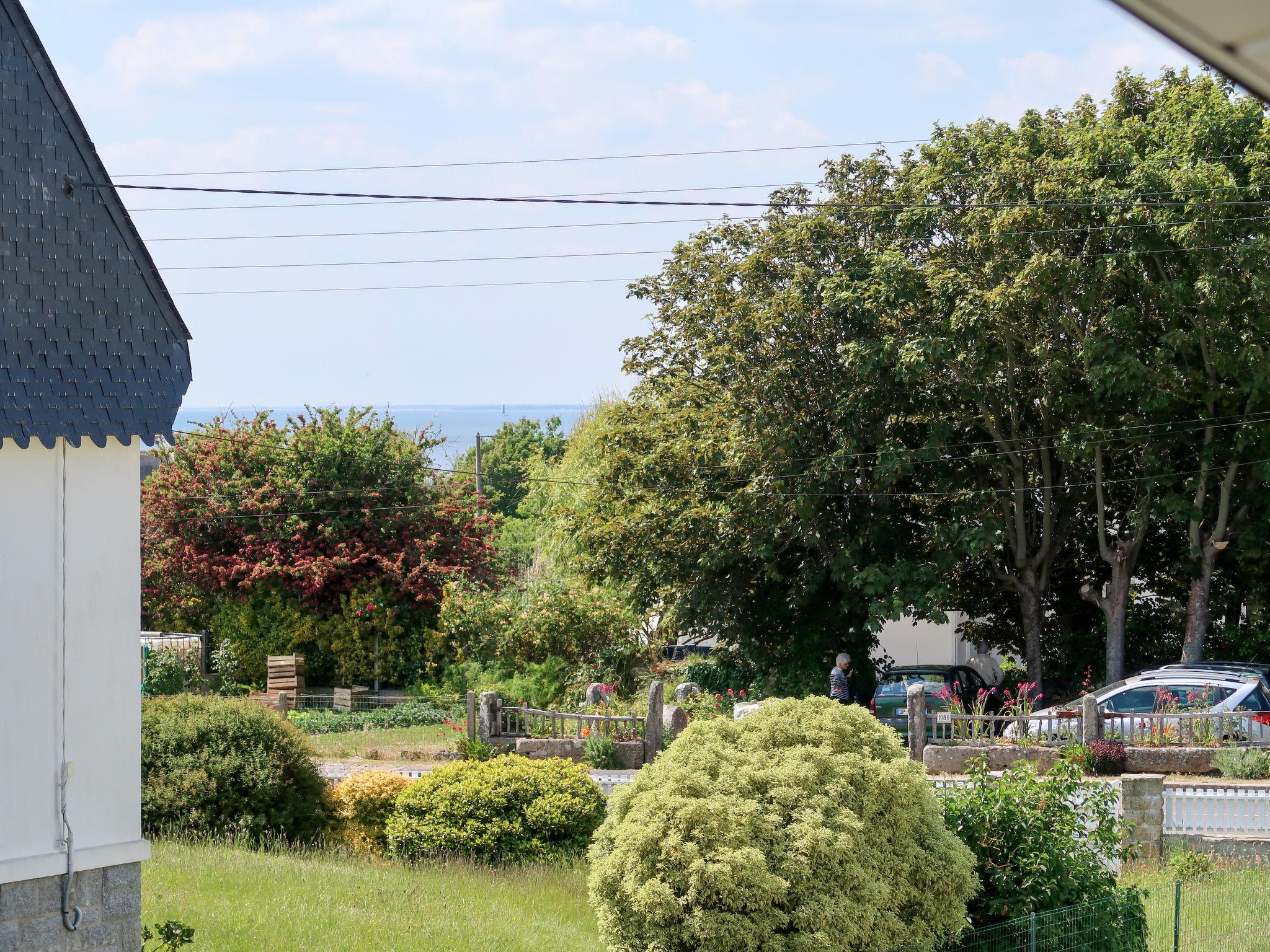 Photo 20 - 4 bedroom House in Trégunc with garden and sea view