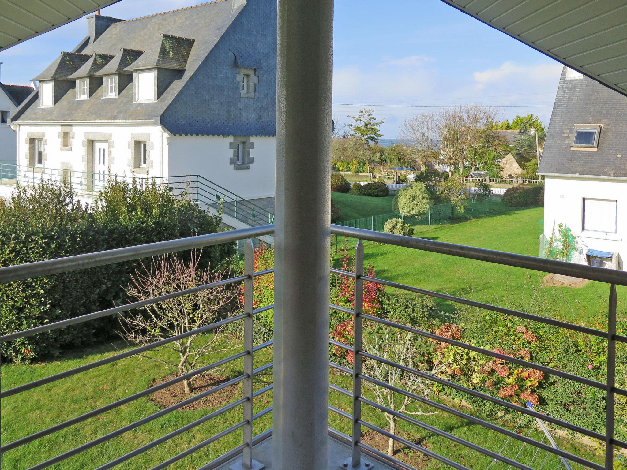 Photo 14 - 4 bedroom House in Trégunc with garden and sea view