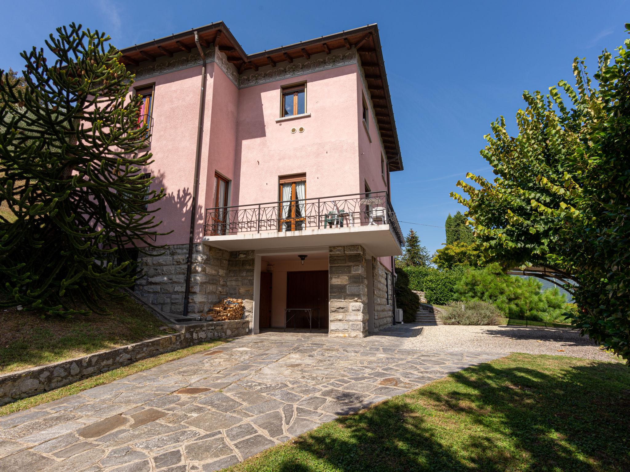Photo 1 - Maison de 4 chambres à Bellagio avec jardin et vues sur la montagne