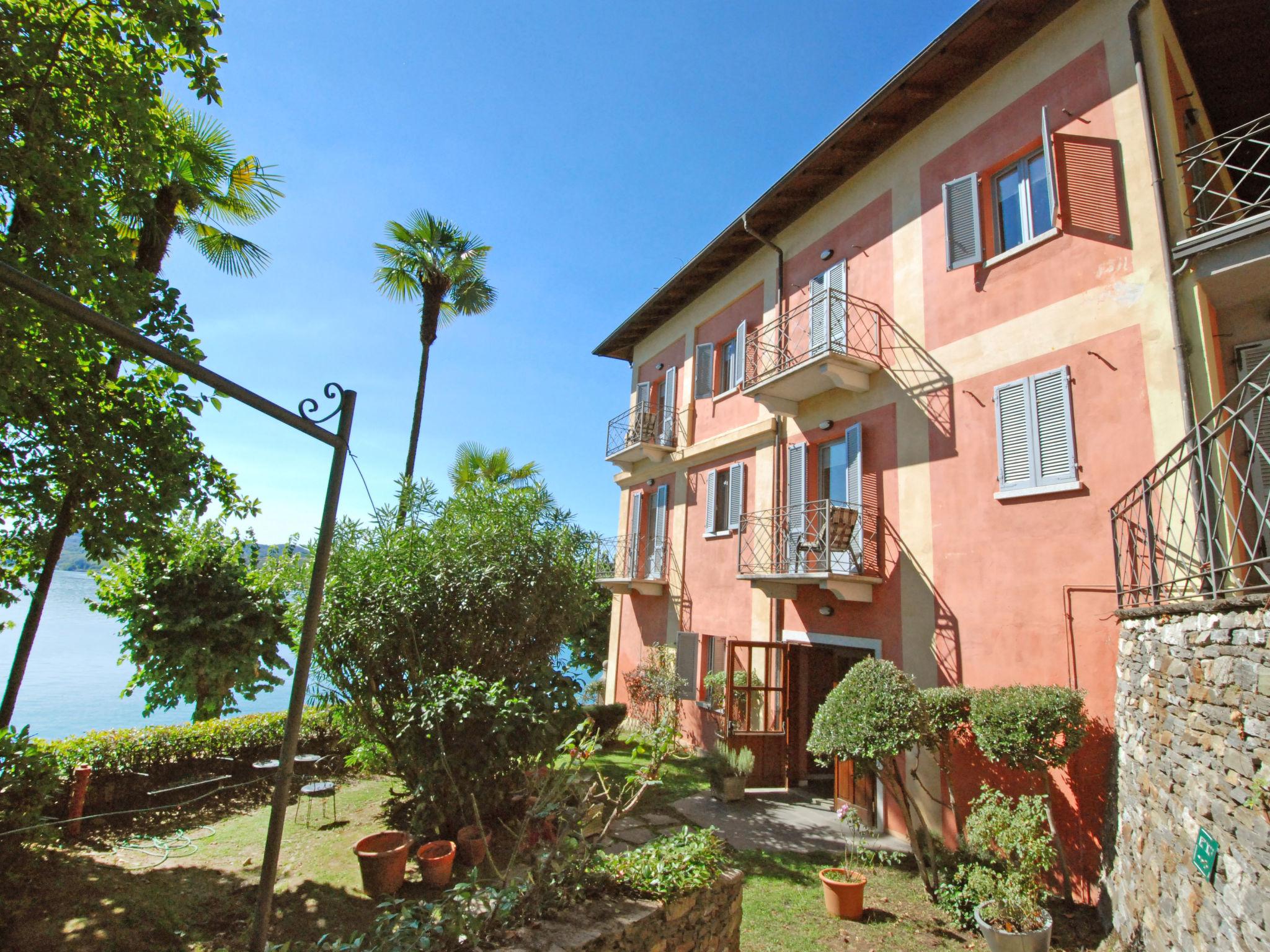 Foto 17 - Apartamento de 1 habitación en Orta San Giulio con vistas a la montaña