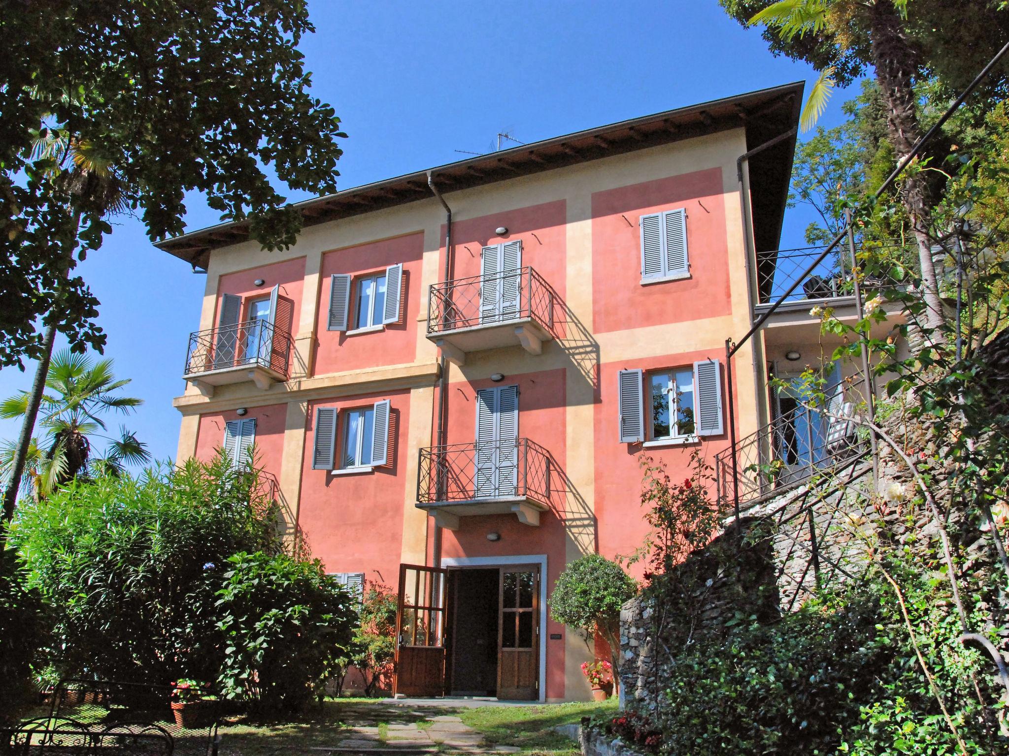 Foto 20 - Apartamento de 1 habitación en Orta San Giulio con vistas a la montaña