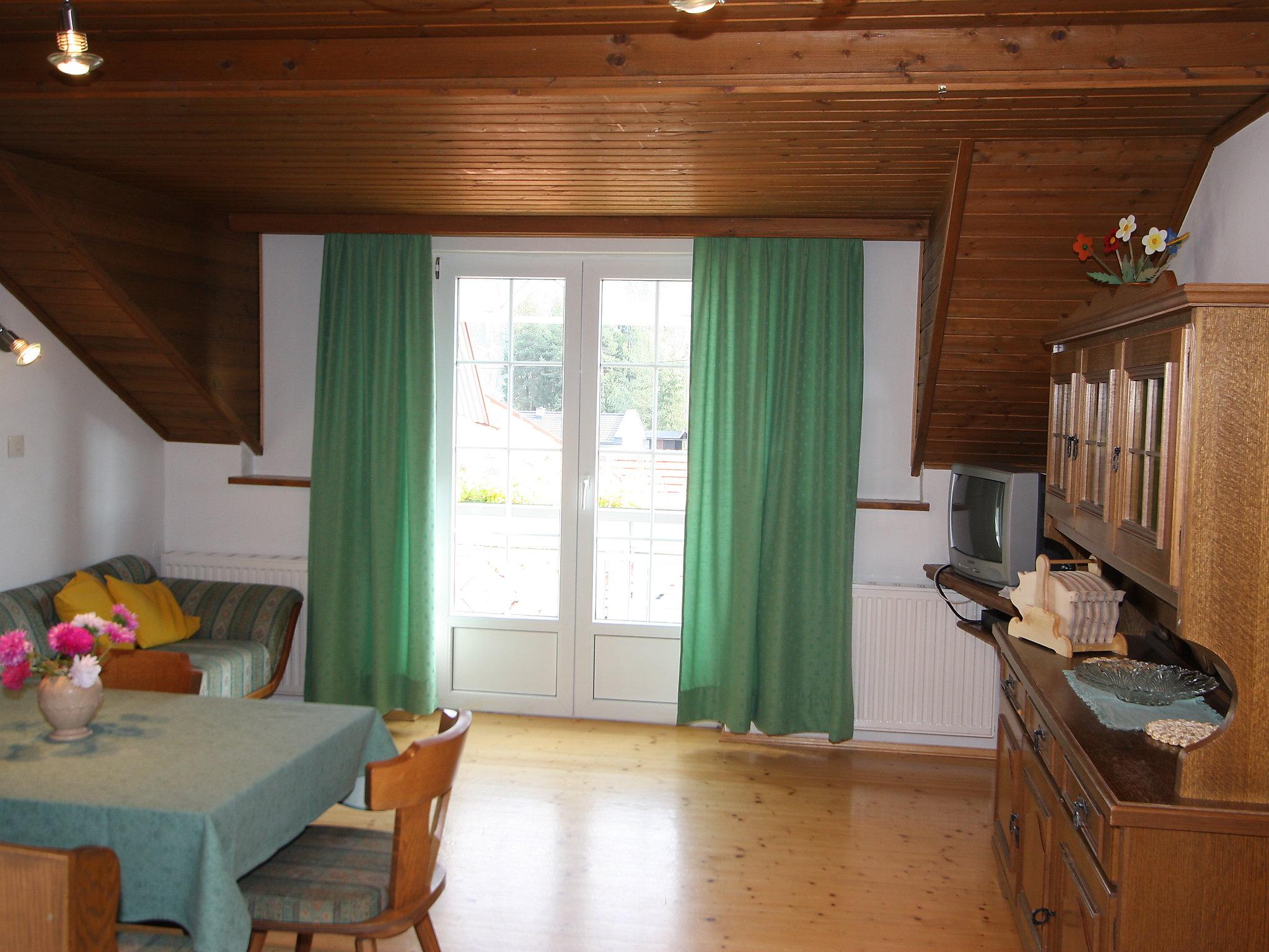 Foto 5 - Apartamento de 2 quartos em Feldkirchen in Kärnten com piscina e vista para a montanha