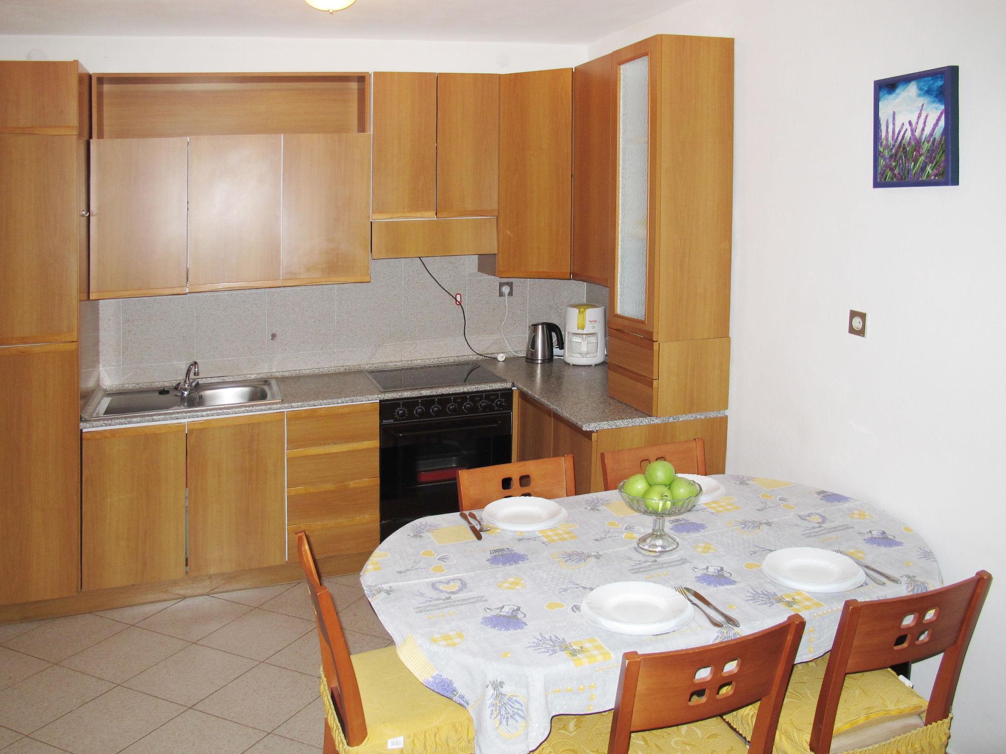 Photo 6 - 2 bedroom Apartment in Tar-Vabriga with swimming pool and sea view