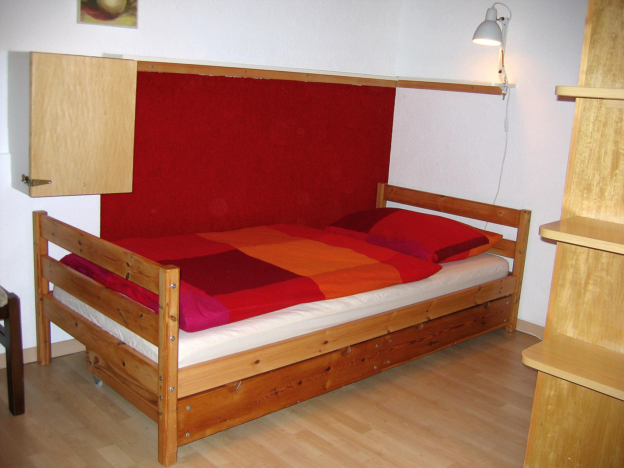 Foto 9 - Appartamento con 2 camere da letto a Grächen con vista sulle montagne