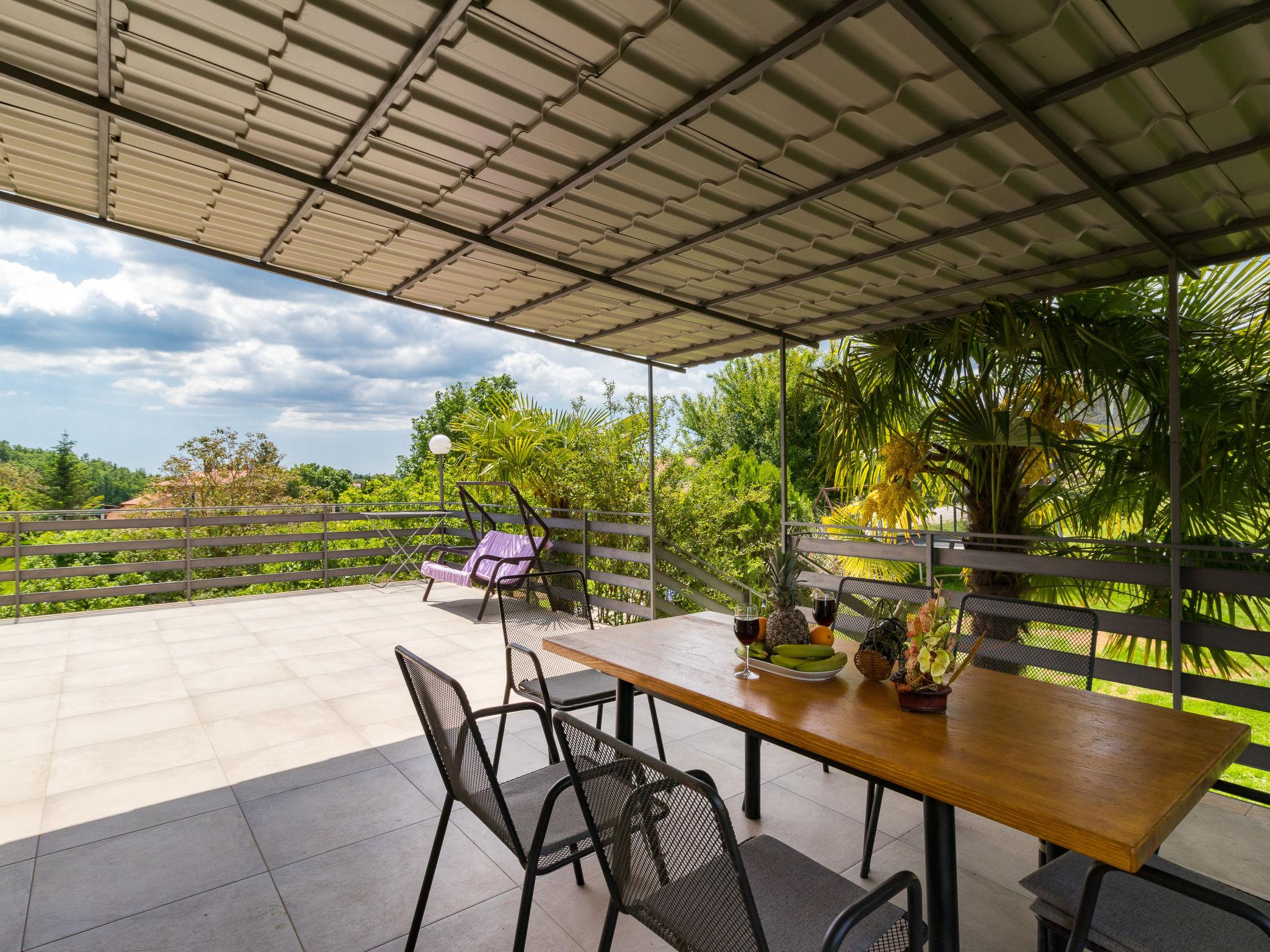 Photo 21 - Maison de 3 chambres à Pićan avec piscine privée et jardin