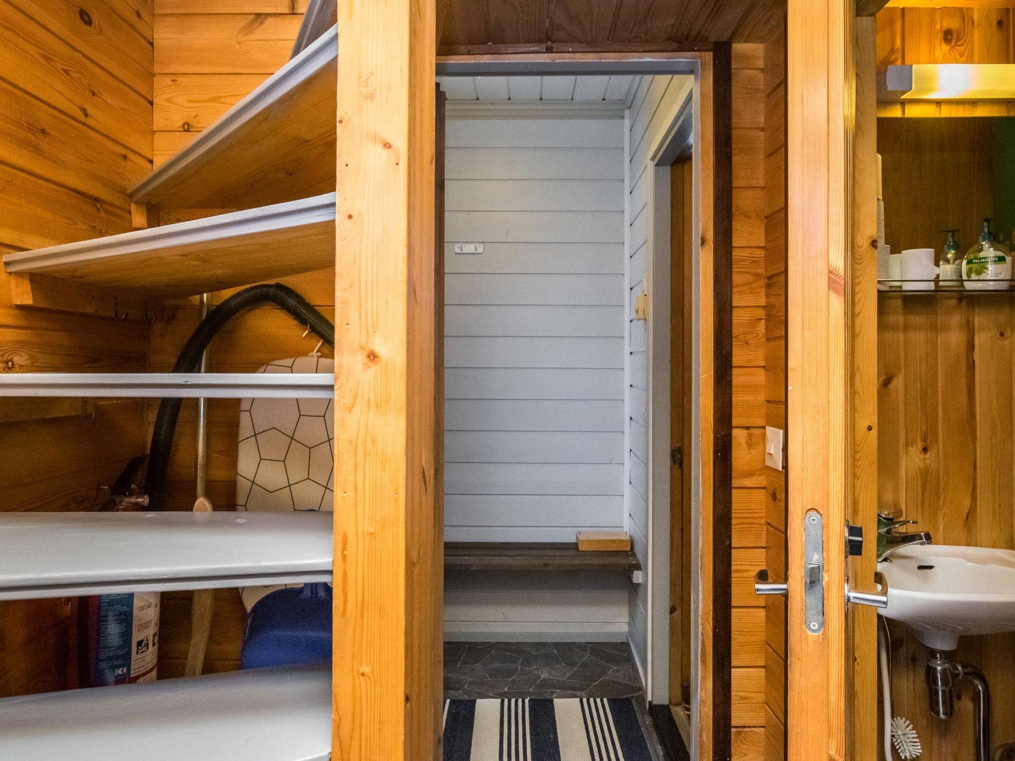 Foto 18 - Casa de 2 quartos em Kaavi com sauna