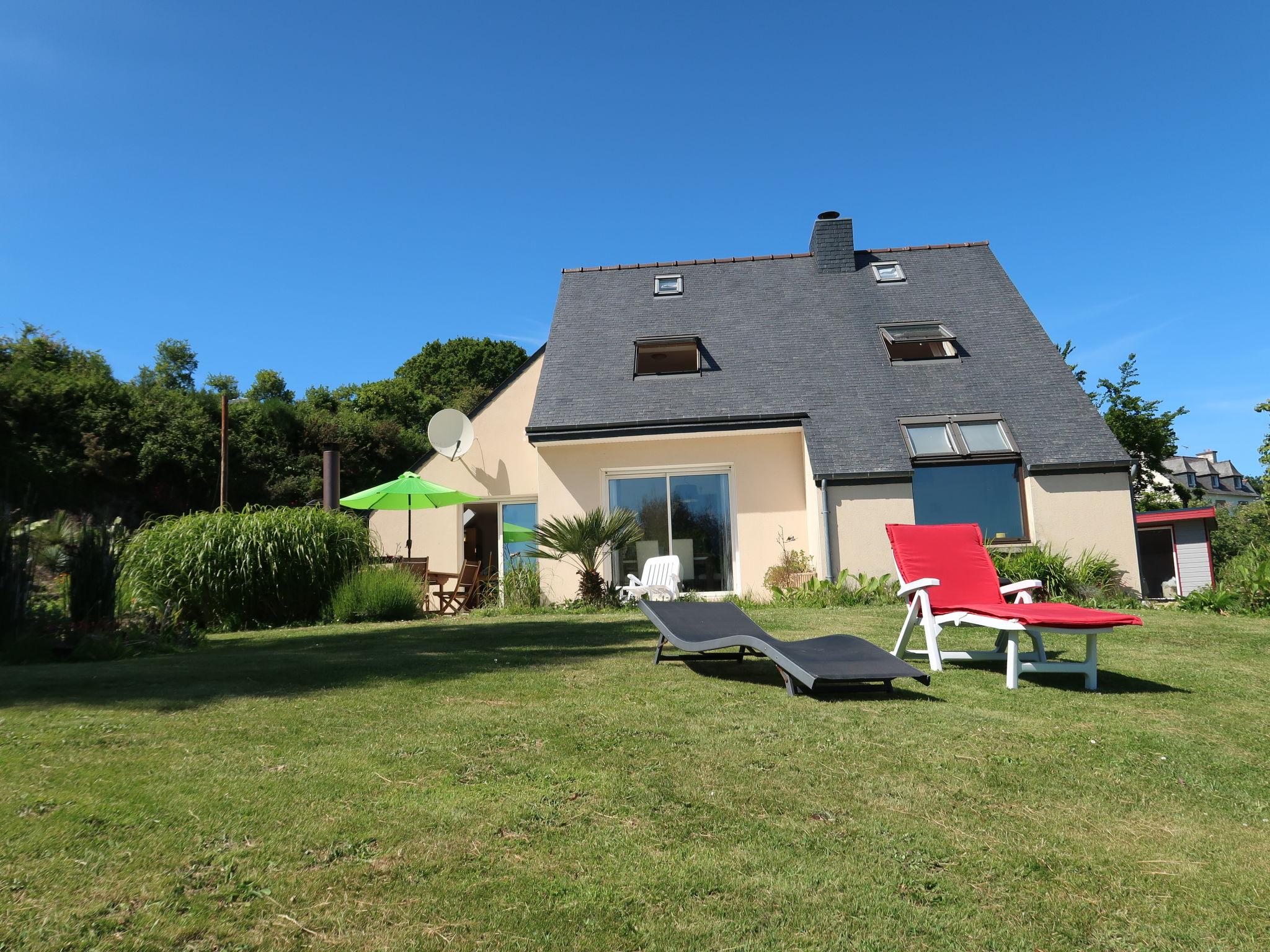 Photo 3 - Maison de 4 chambres à Trédrez-Locquémeau avec jardin et terrasse