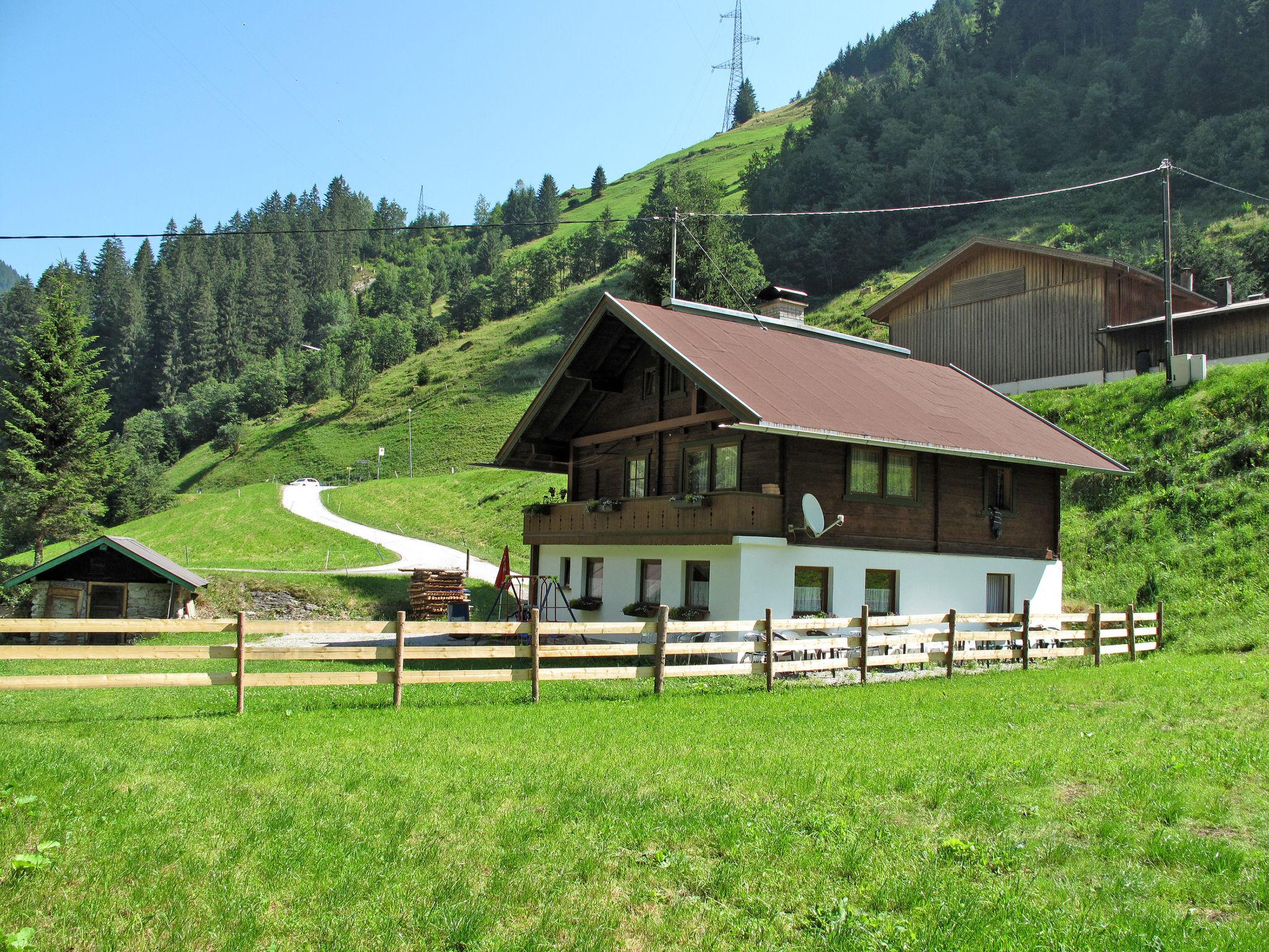 Foto 14 - Casa con 5 camere da letto a Mayrhofen con giardino e terrazza