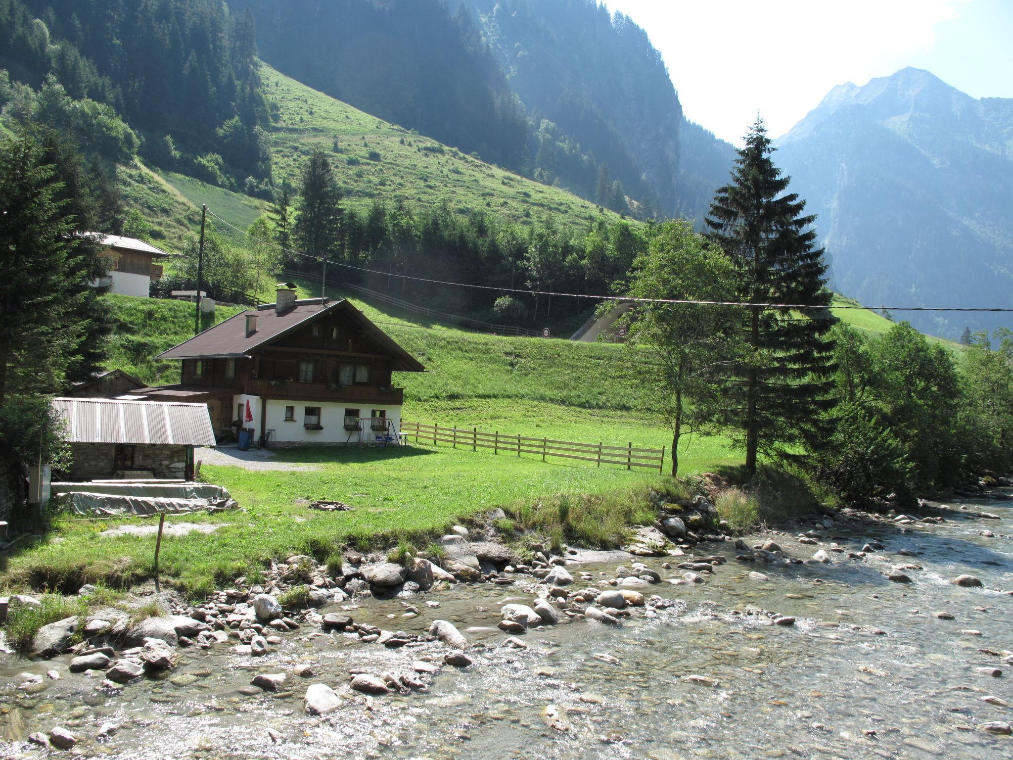 Foto 15 - Casa de 5 quartos em Mayrhofen com jardim e terraço