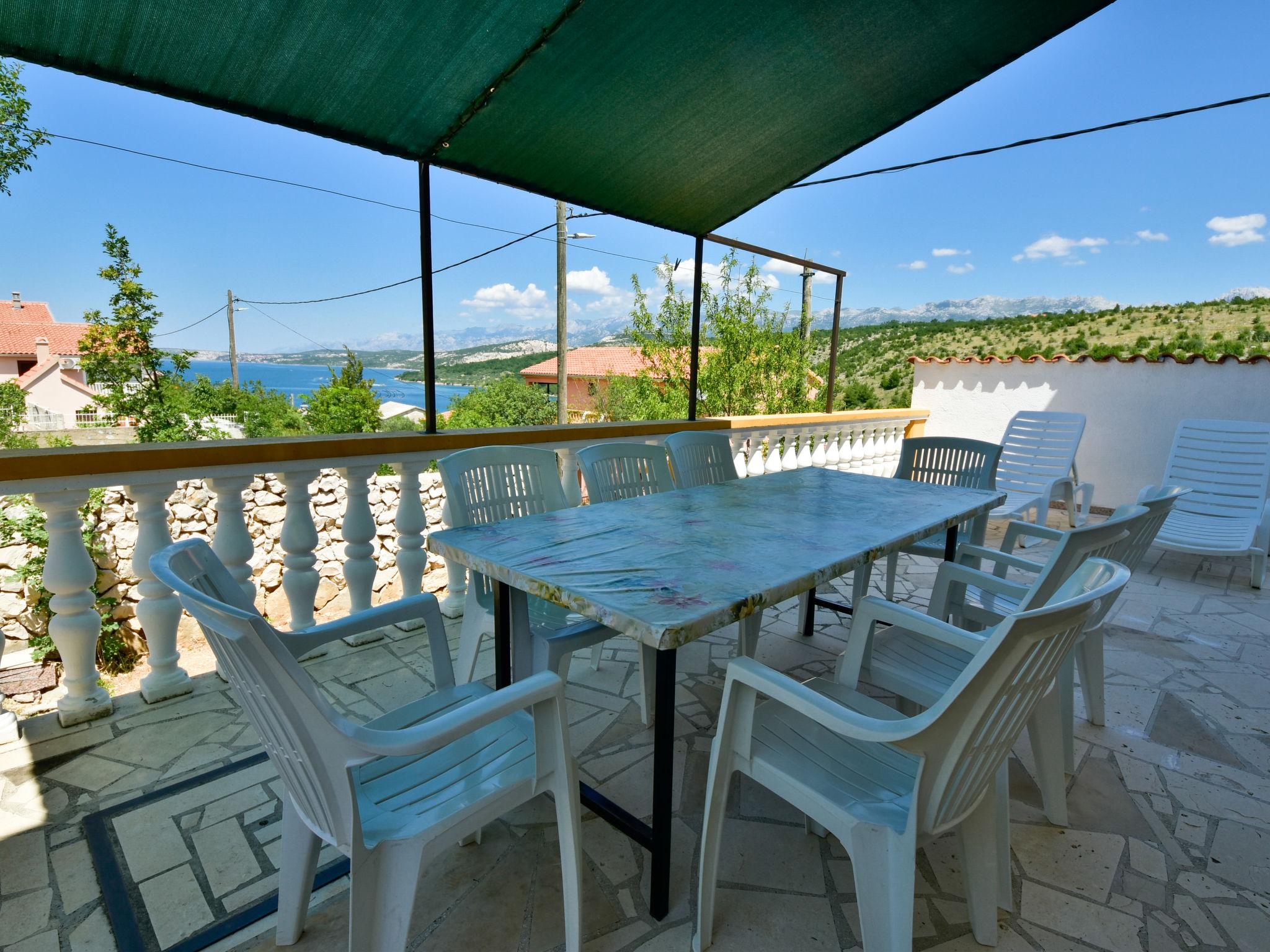 Foto 27 - Casa de 4 quartos em Obrovac com jardim e vistas do mar