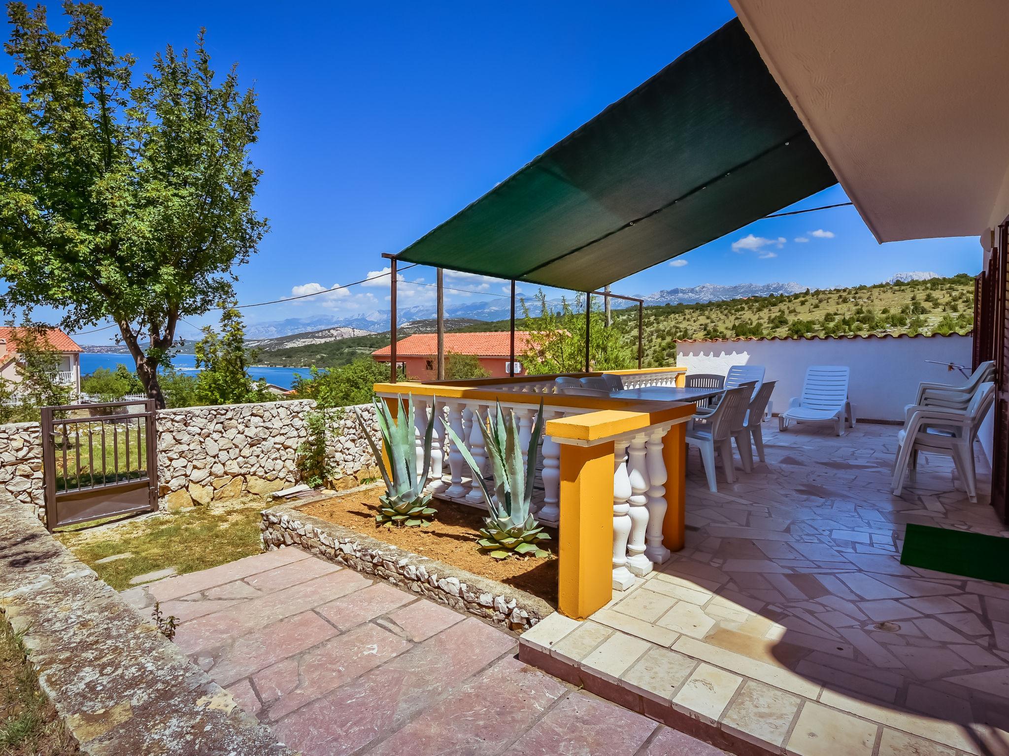 Photo 26 - 4 bedroom House in Obrovac with garden and sea view