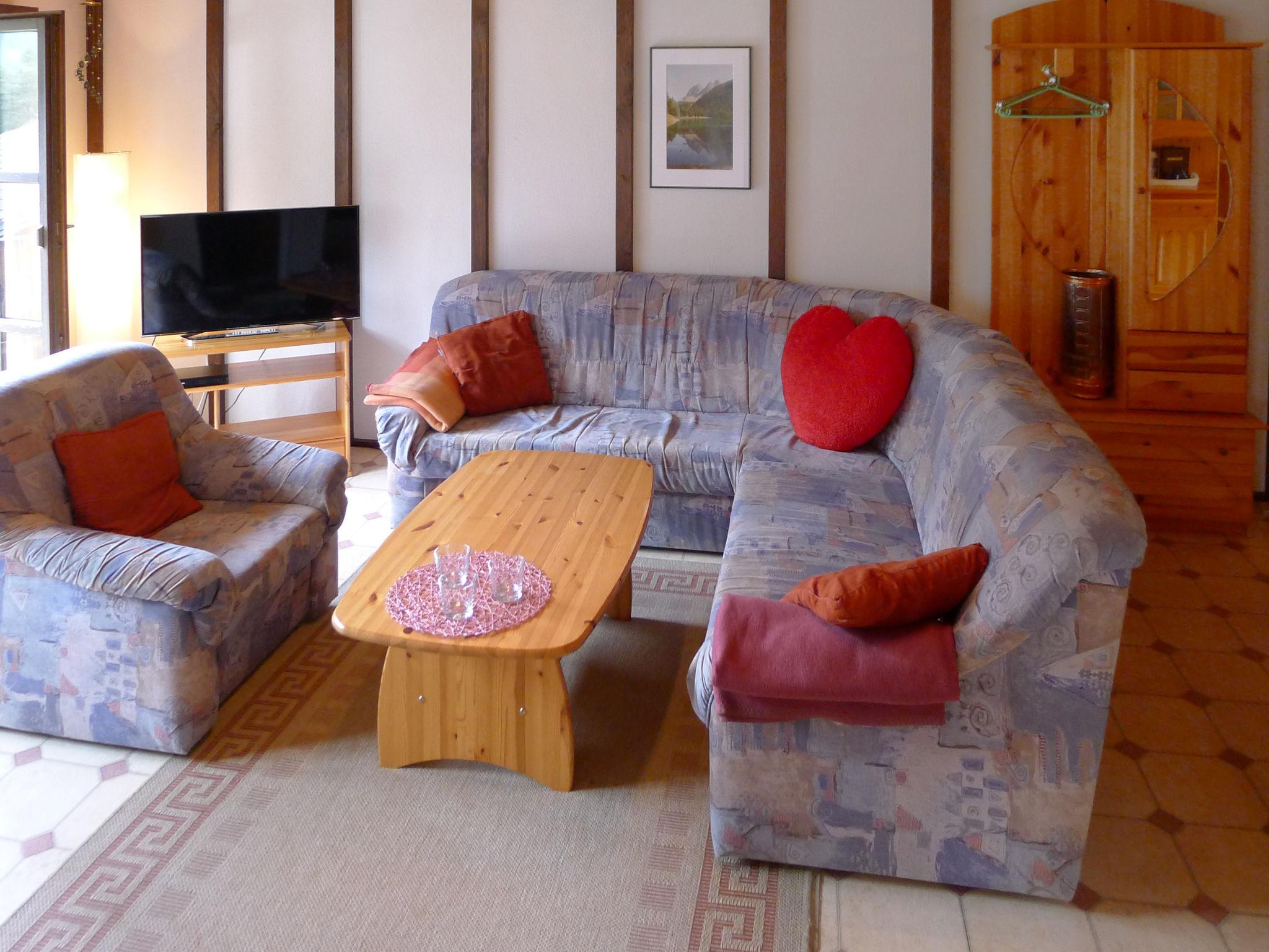 Photo 8 - 2 bedroom Apartment in Albula/Alvra with garden and mountain view