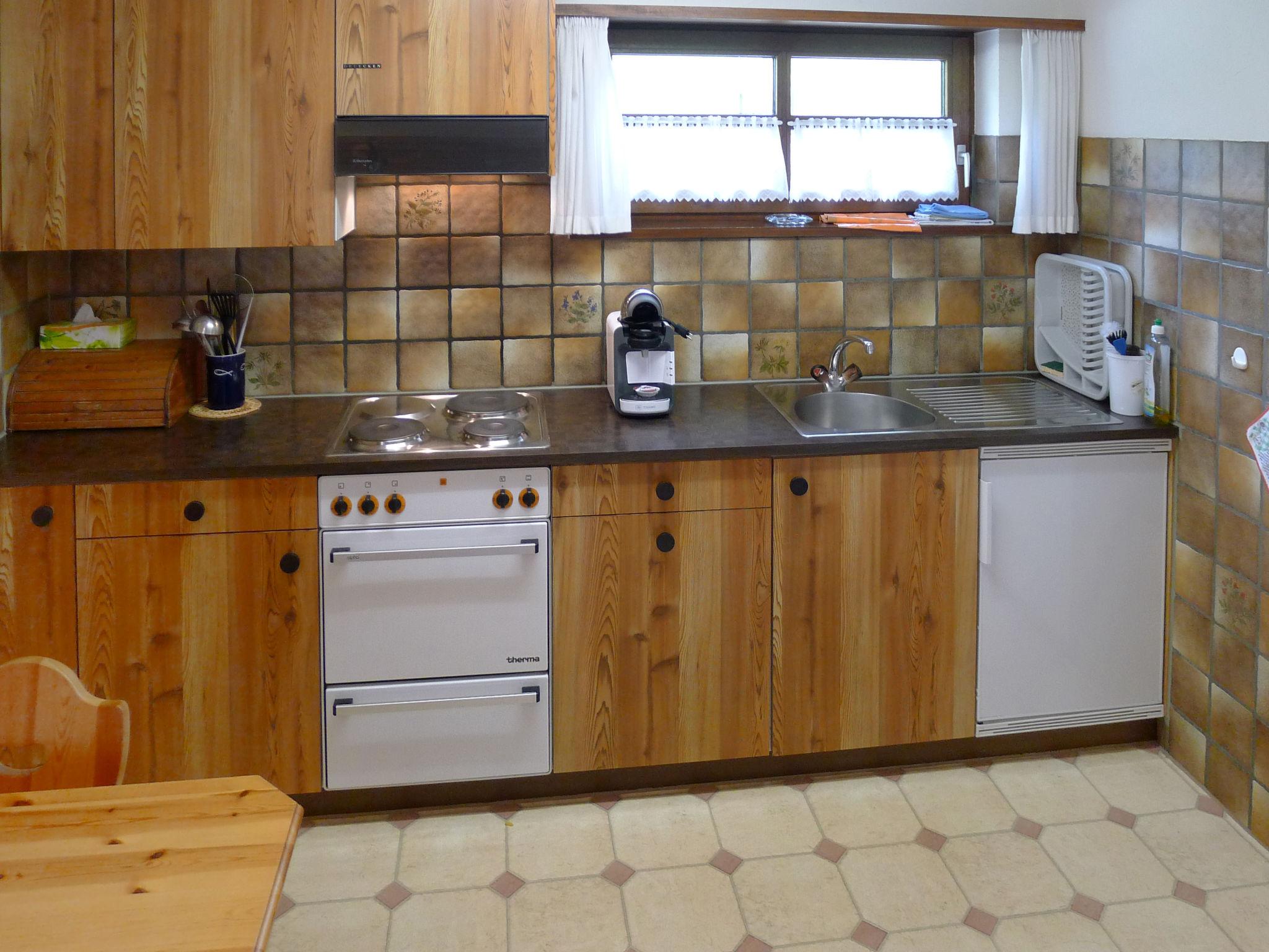 Photo 12 - 2 bedroom Apartment in Albula/Alvra with garden and mountain view