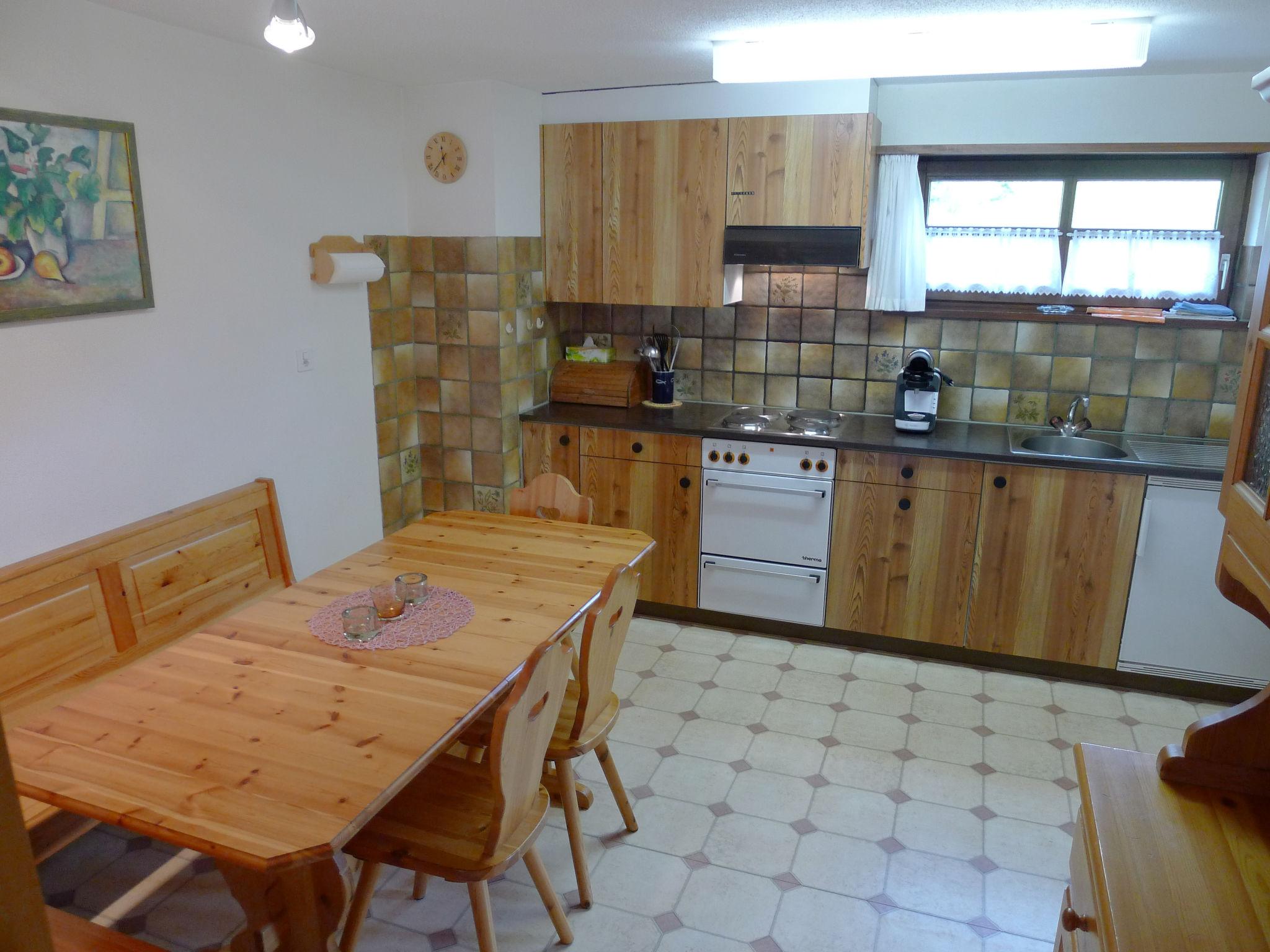 Photo 3 - 2 bedroom Apartment in Albula/Alvra with garden