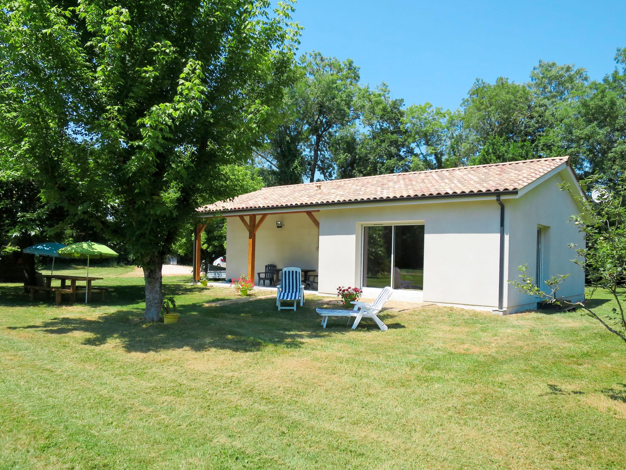 Photo 15 - Maison de 2 chambres à Civrac-en-Médoc avec terrasse